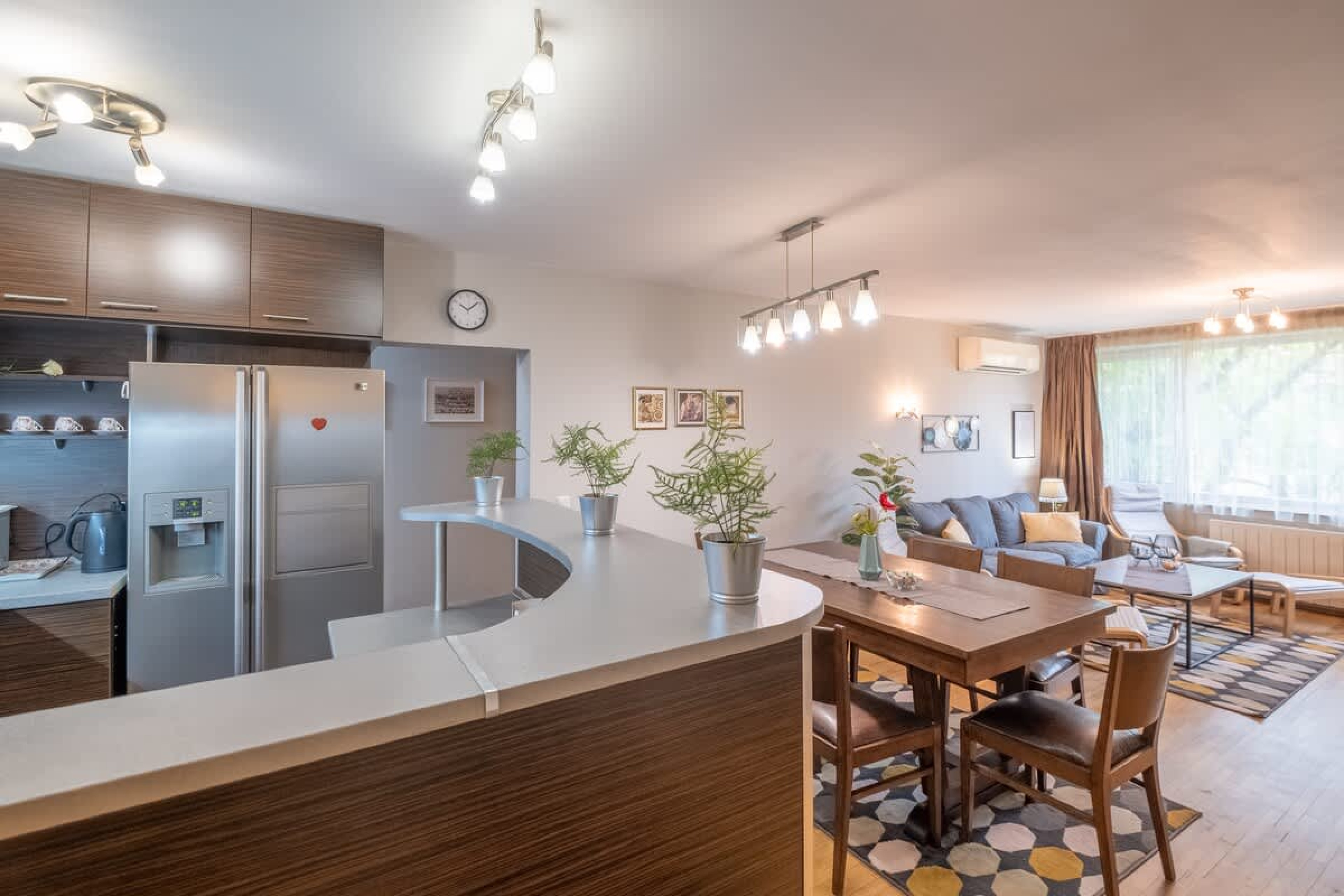 Scoutaround White Logo