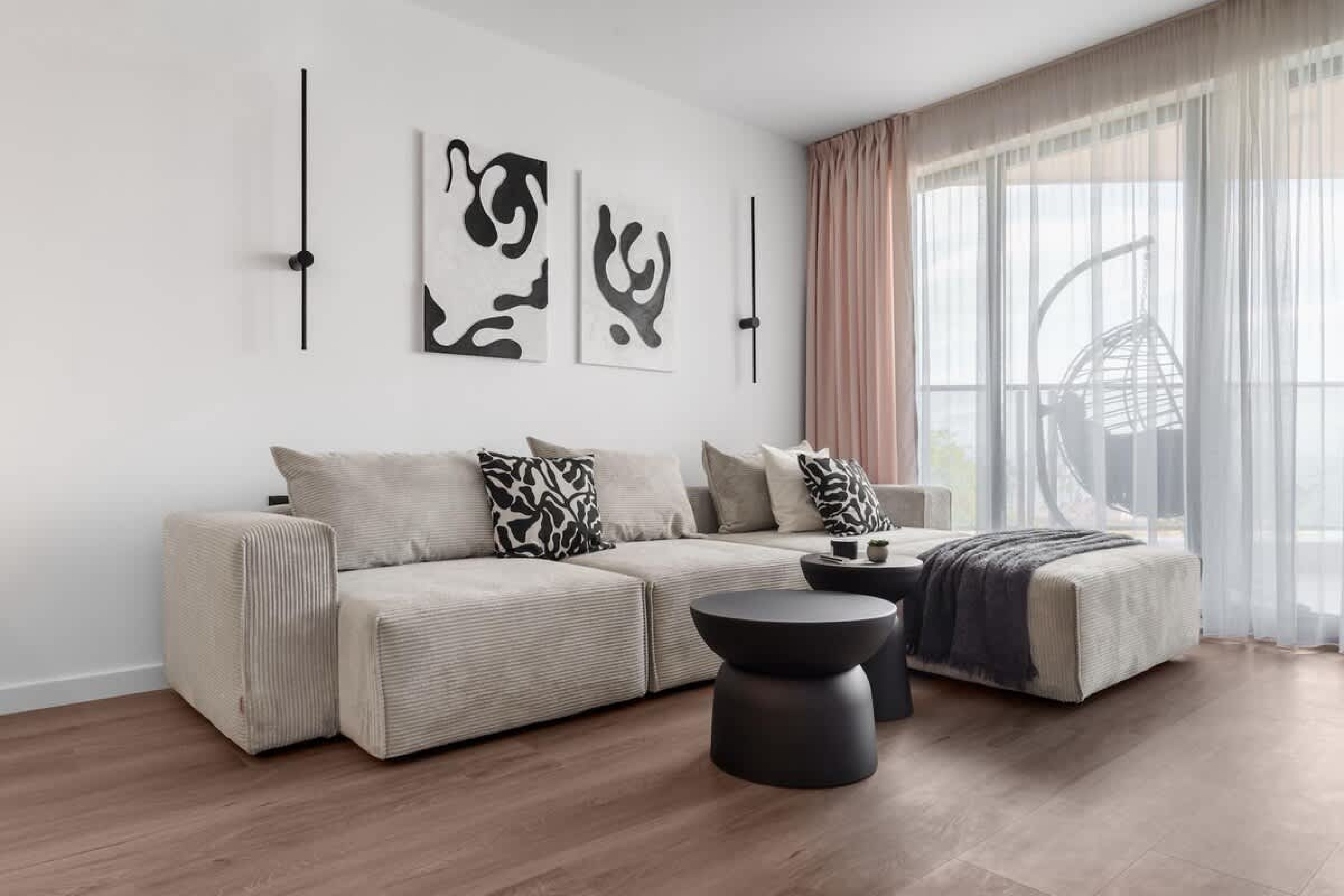 Scoutaround White Logo