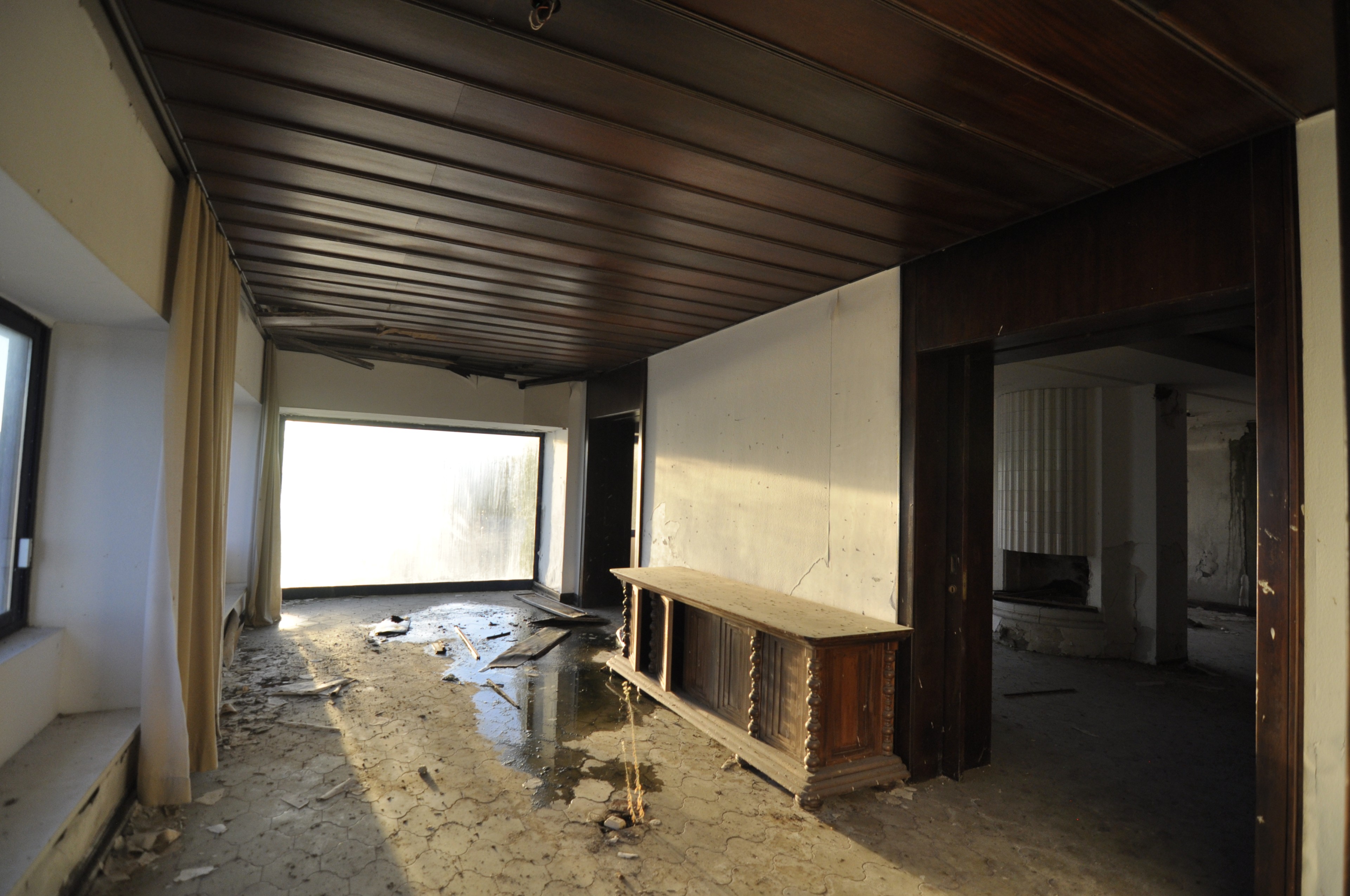 Scoutaround White Logo