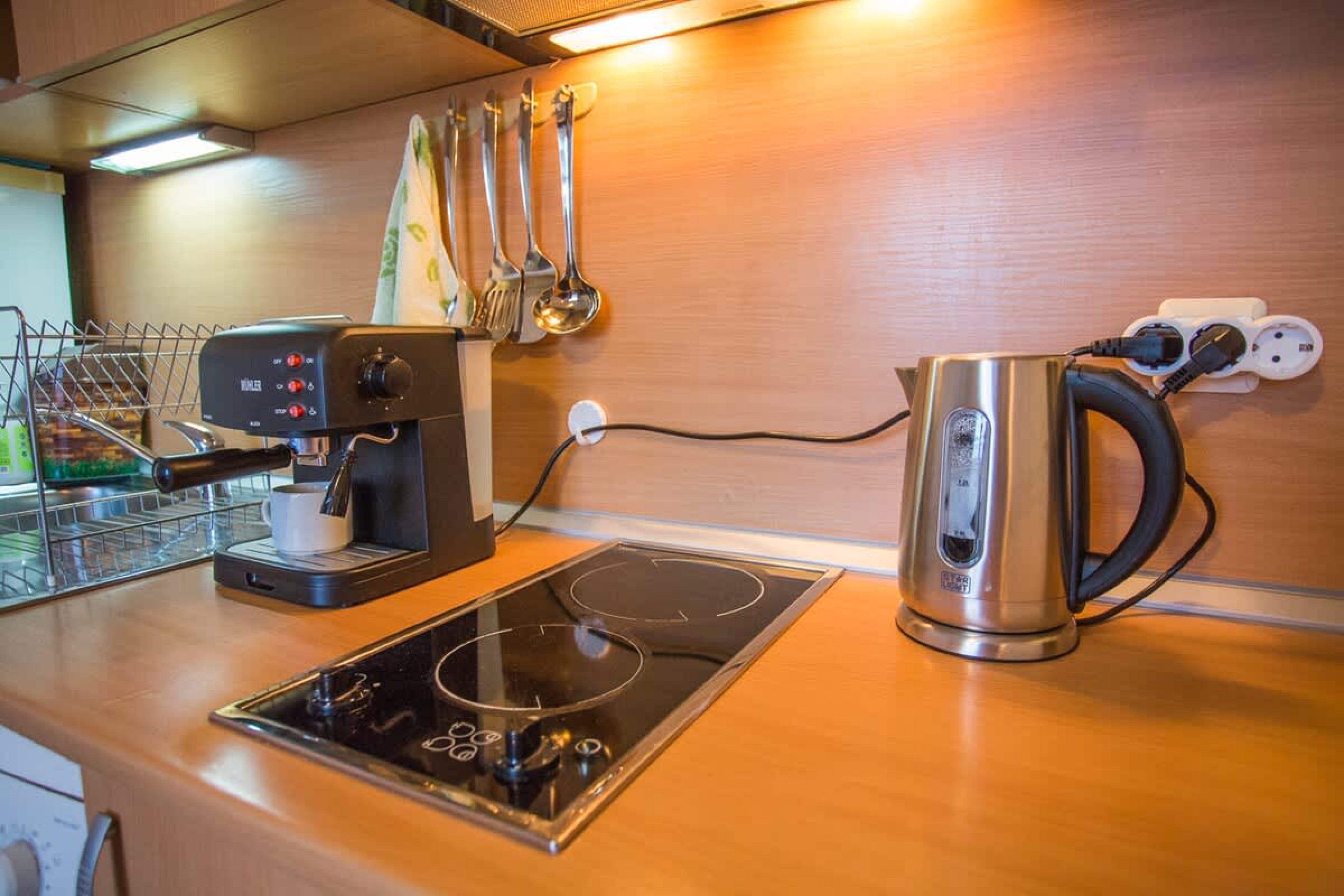 Scoutaround White Logo