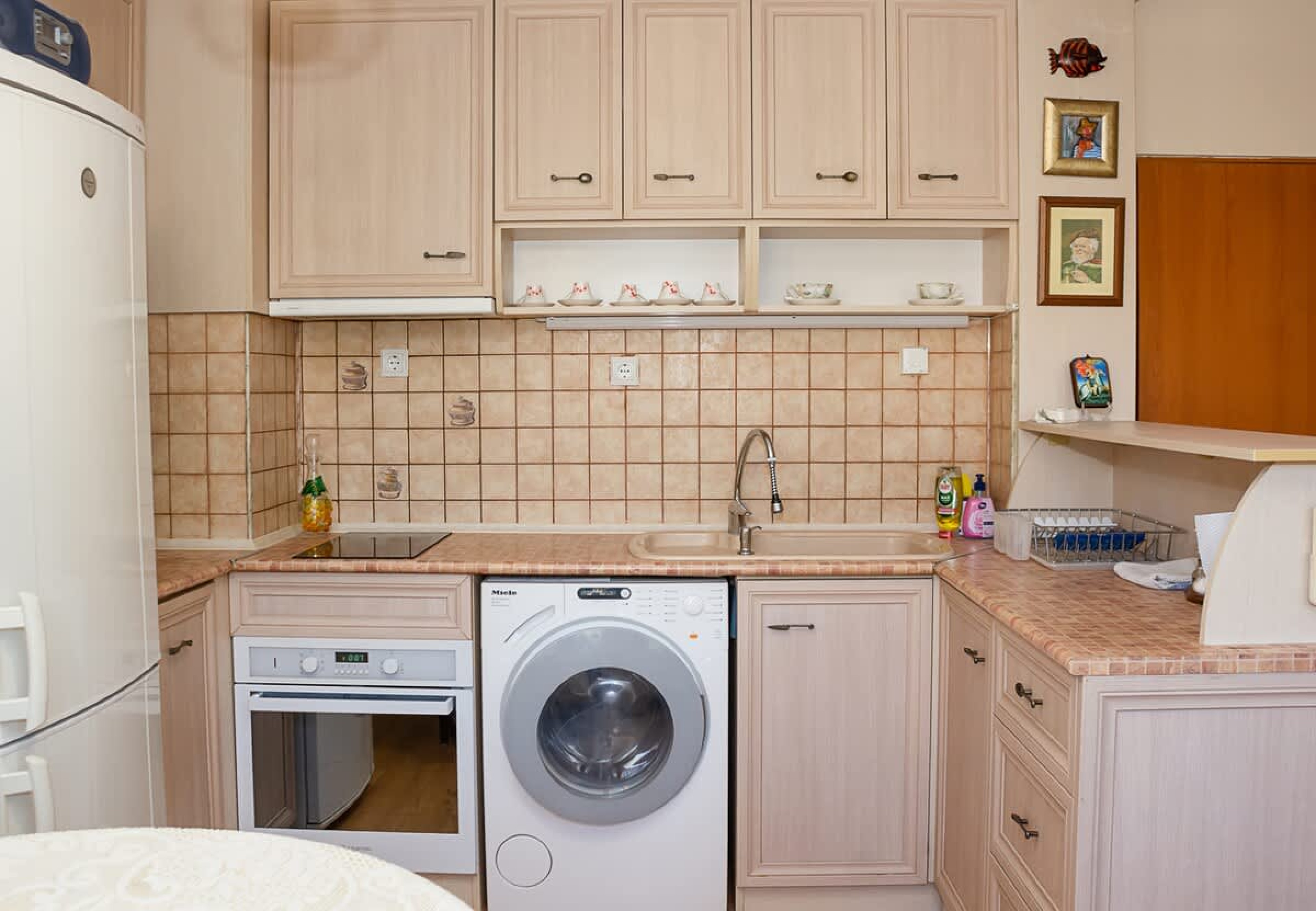 Scoutaround White Logo