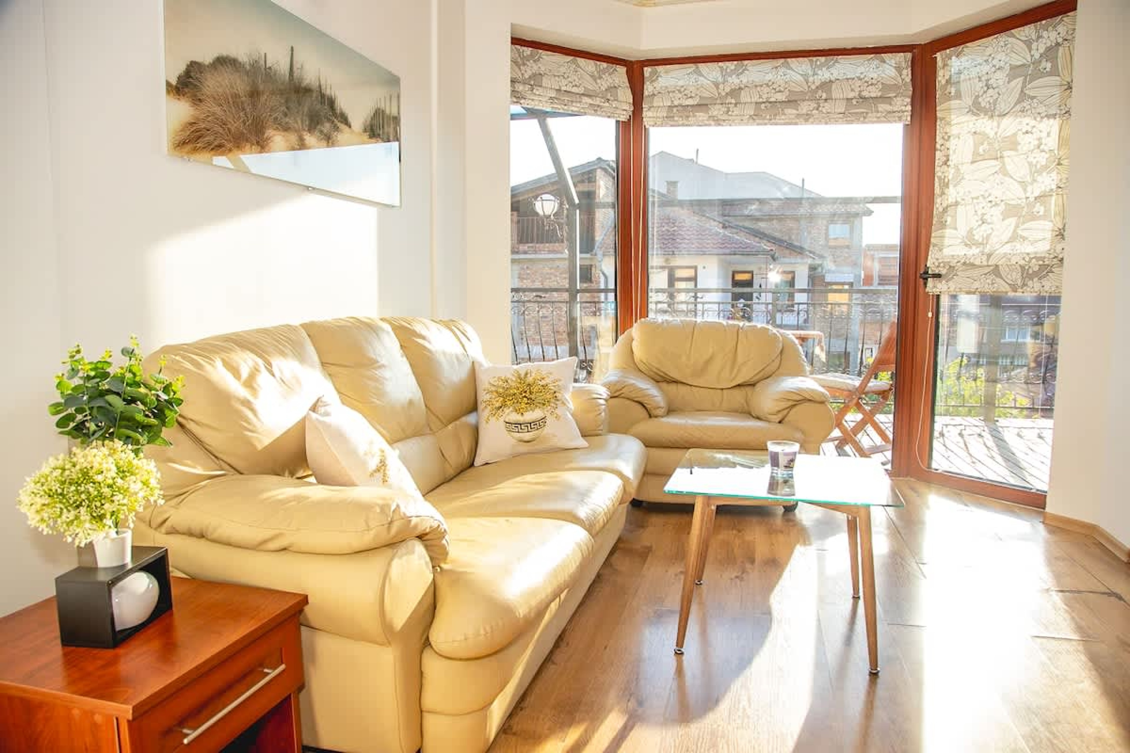 Scoutaround White Logo