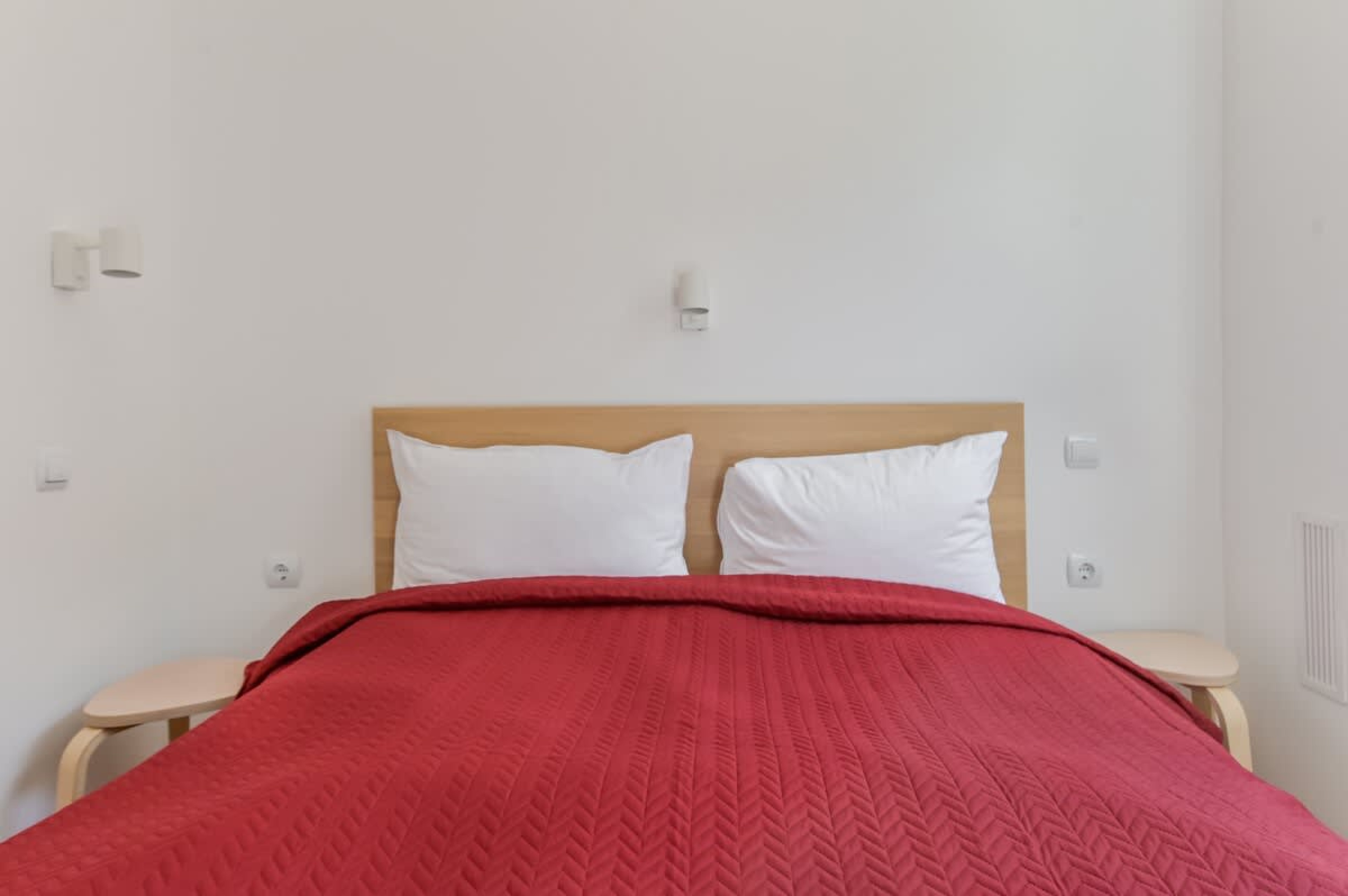 Scoutaround White Logo