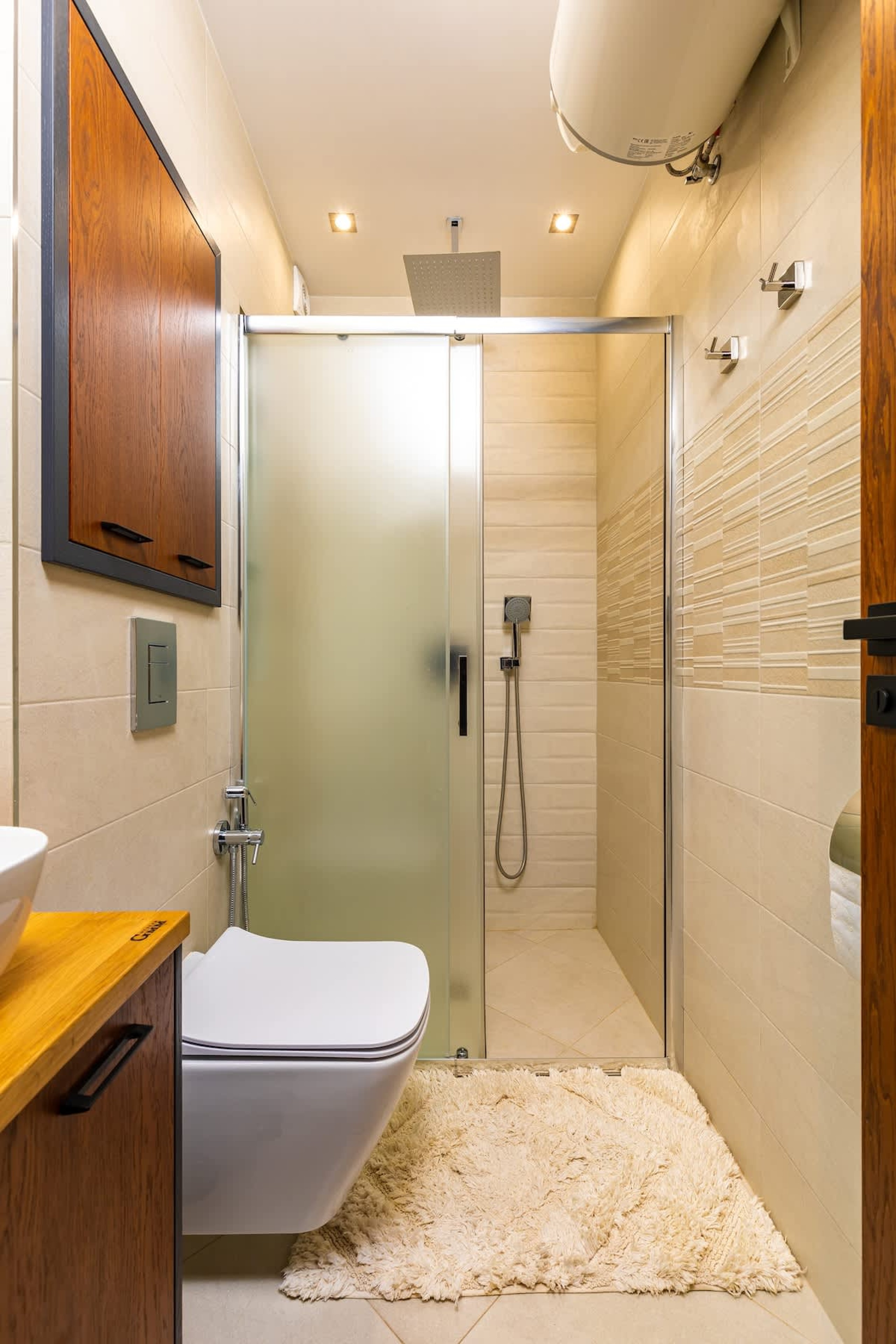 Scoutaround White Logo