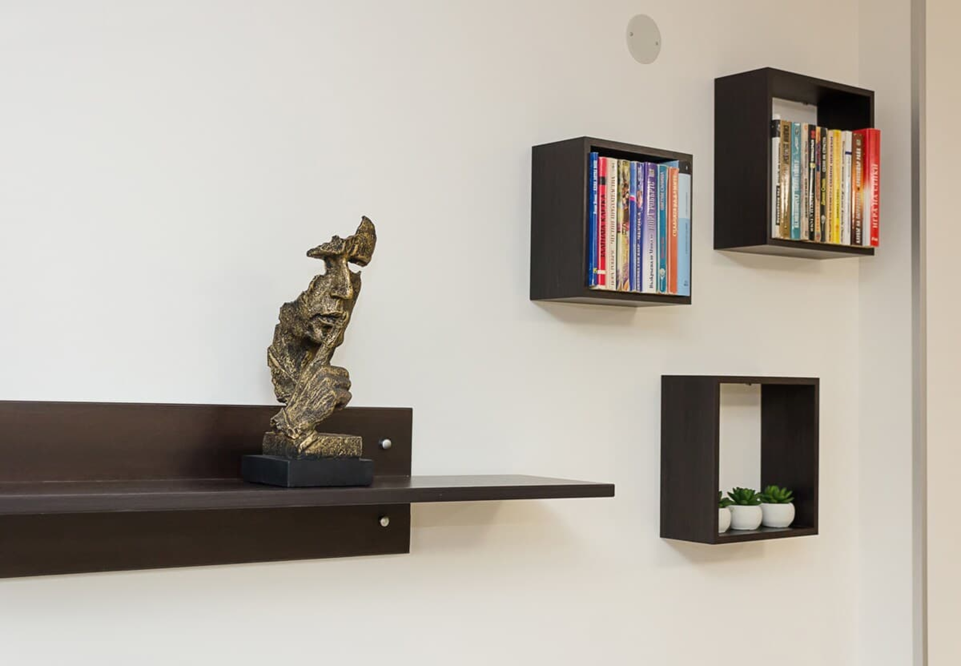 Scoutaround White Logo