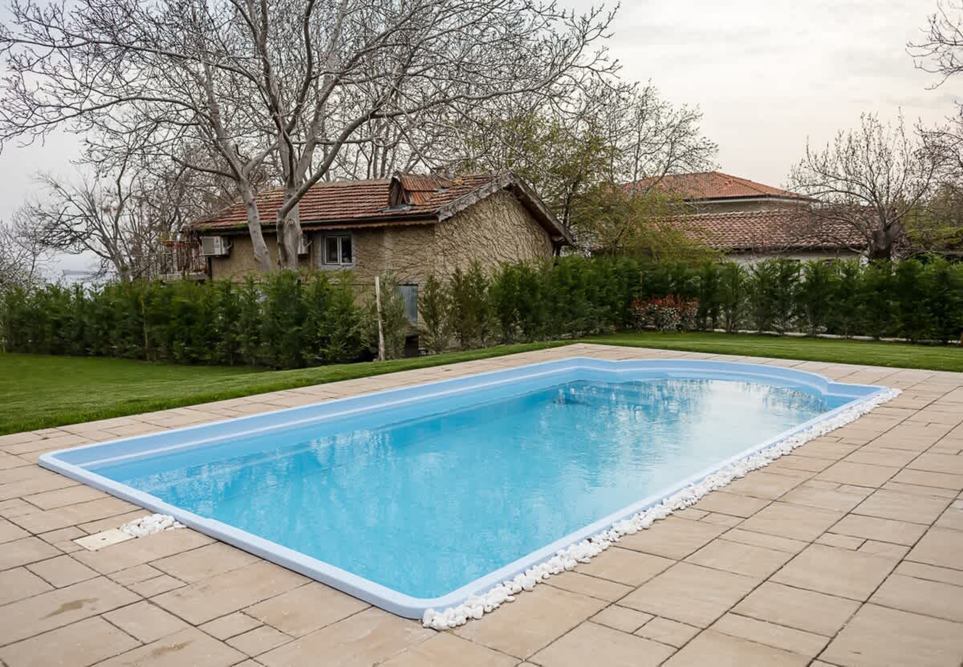 Scoutaround White Logo