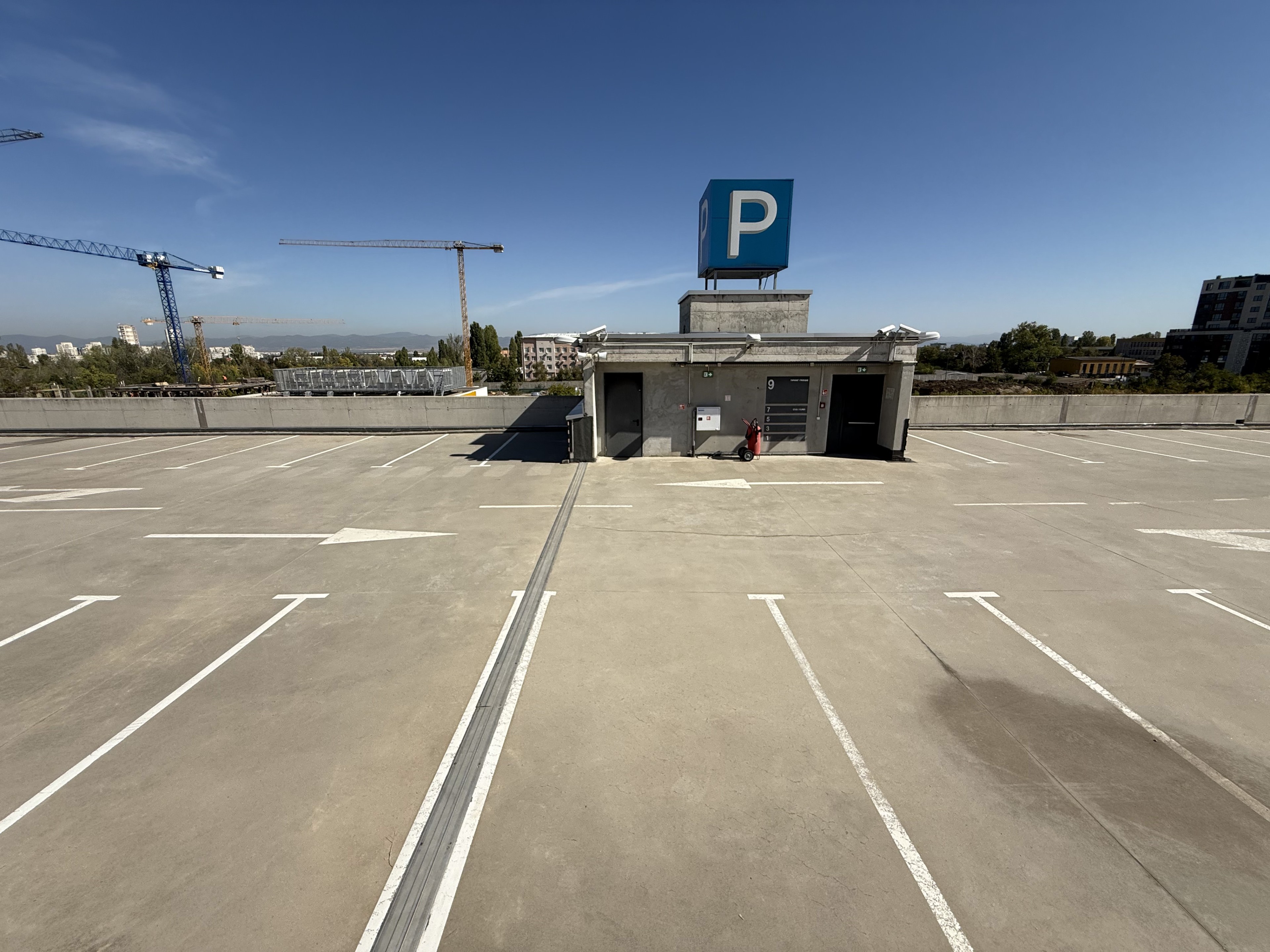 Scoutaround White Logo