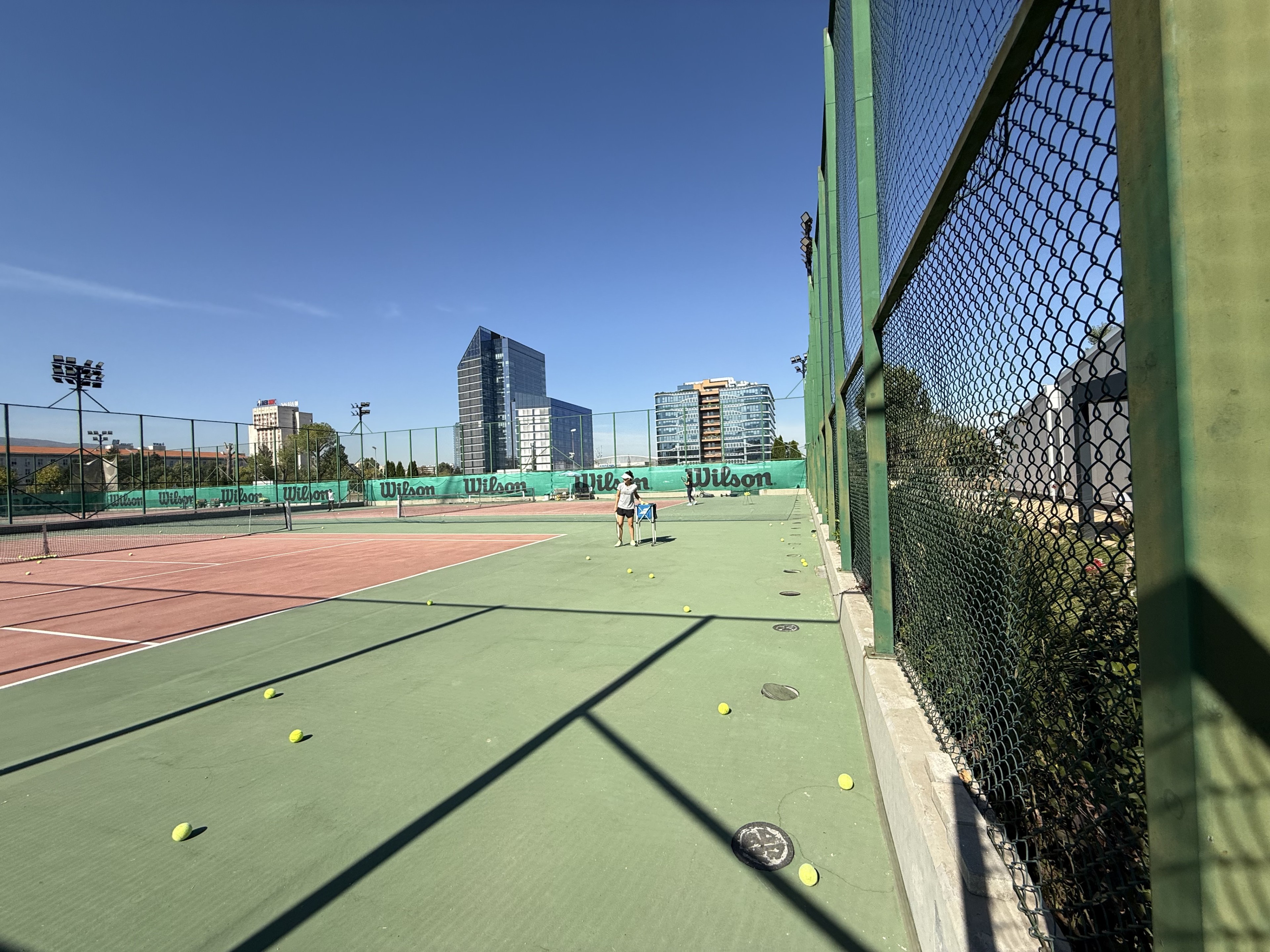 Scoutaround White Logo