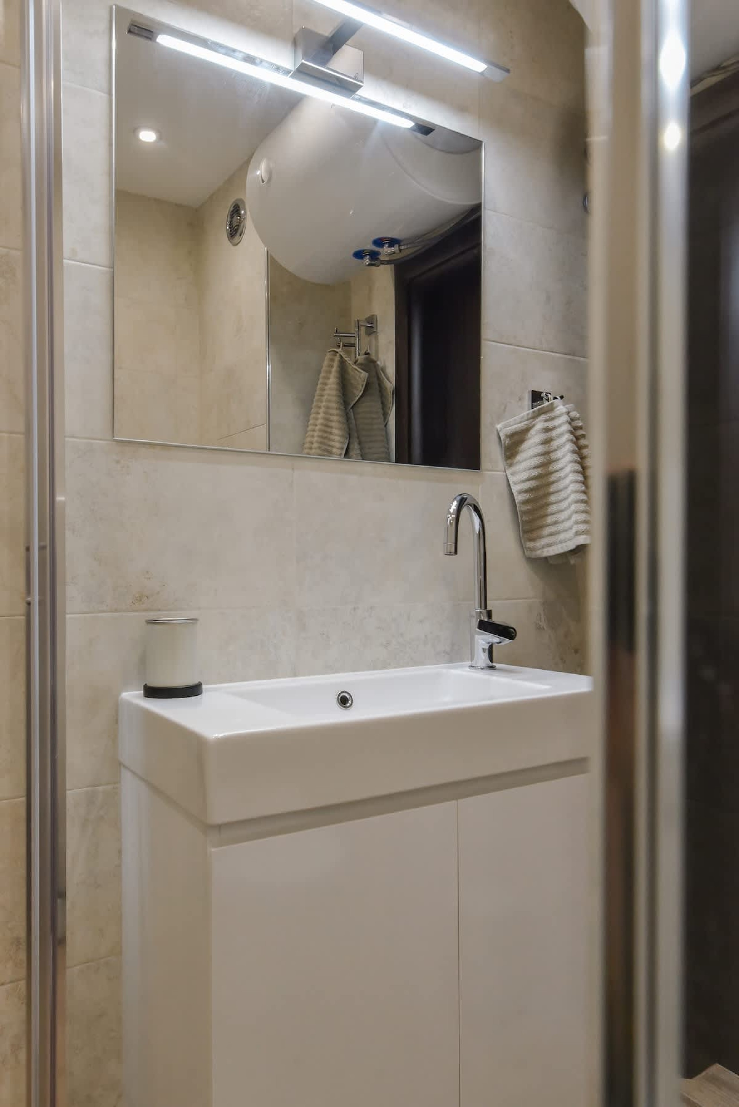 The Grunge Spot - Charming NEW 1-Bedroom - Photo 22