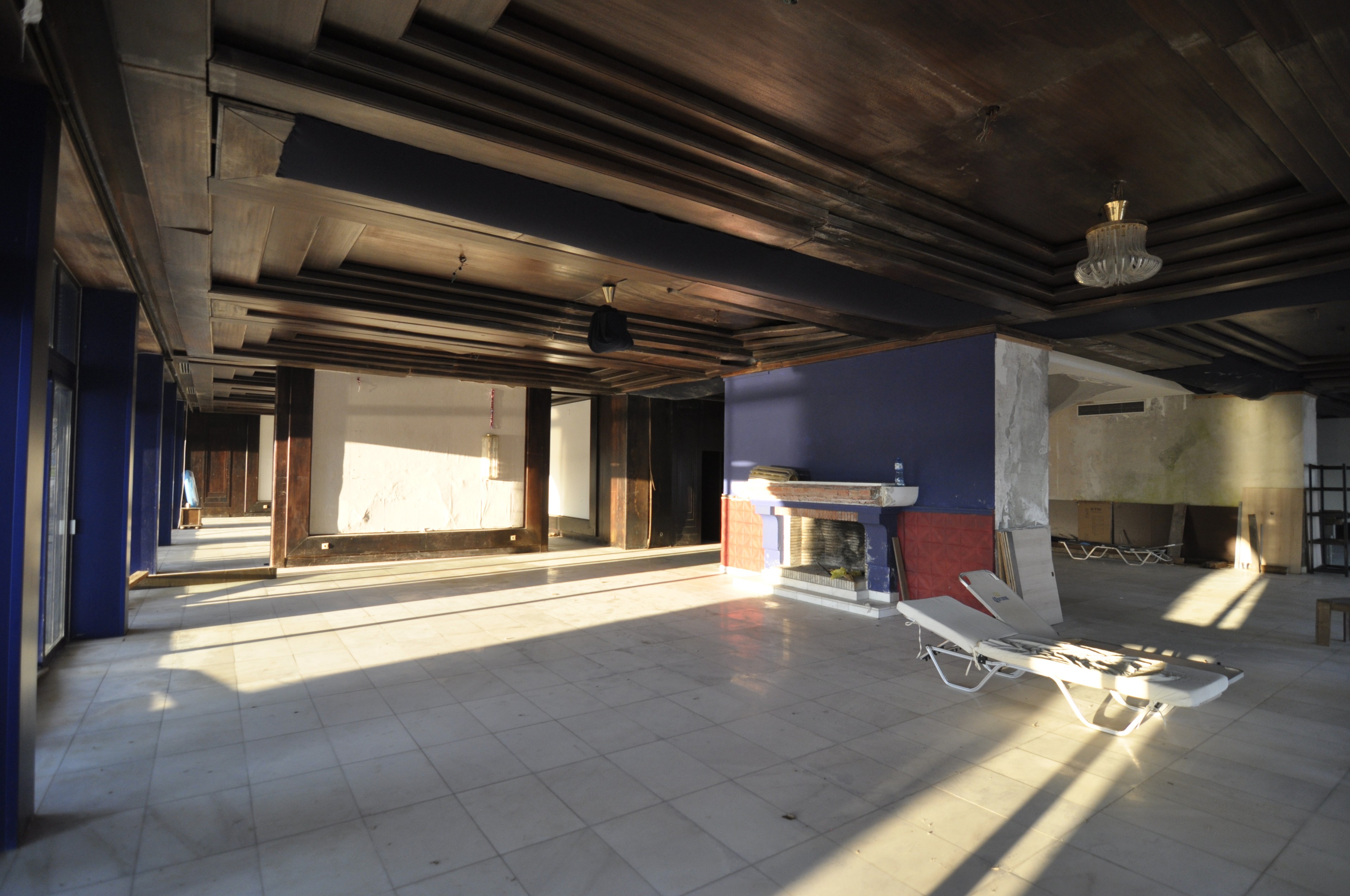 Scoutaround White Logo