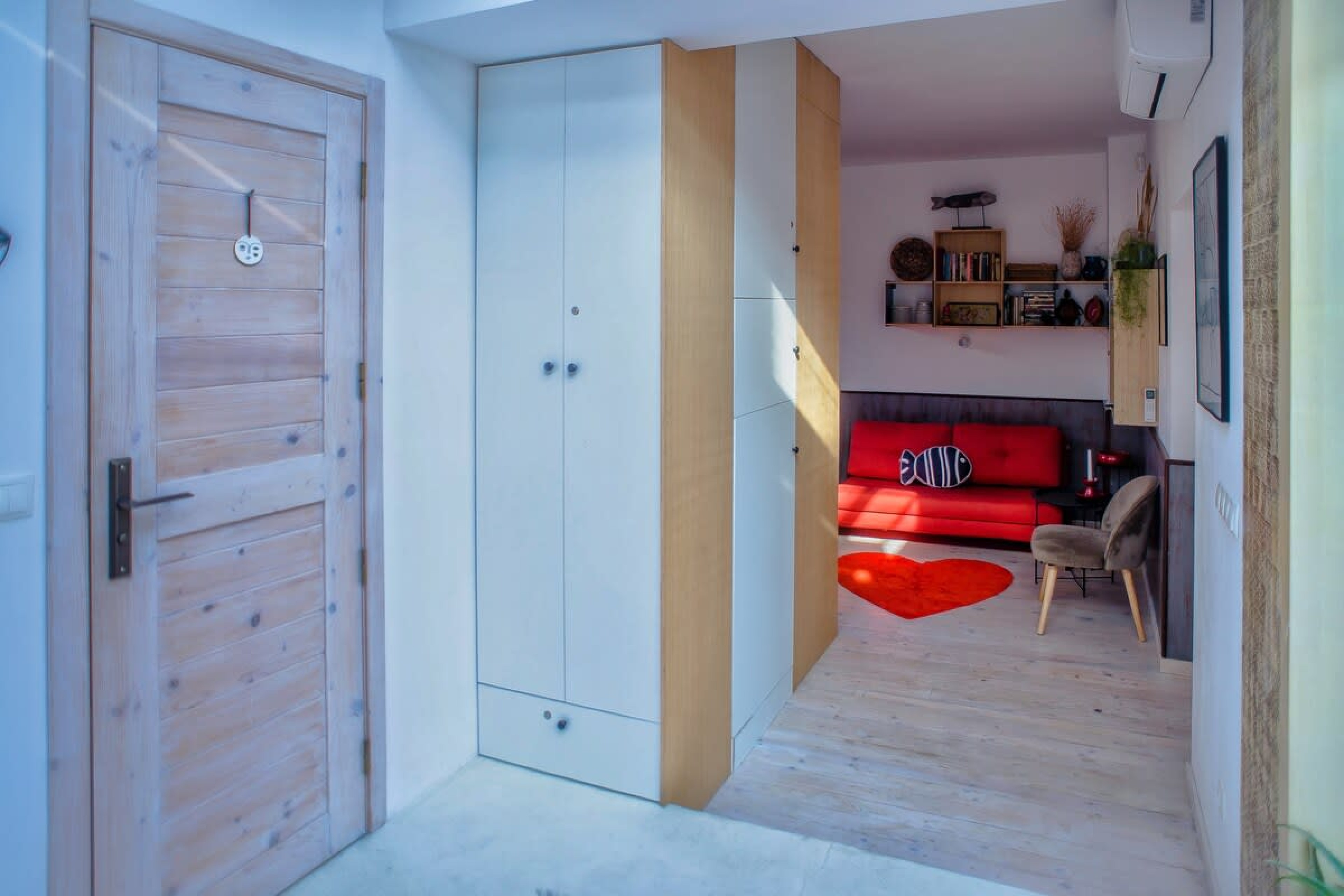 Scoutaround White Logo