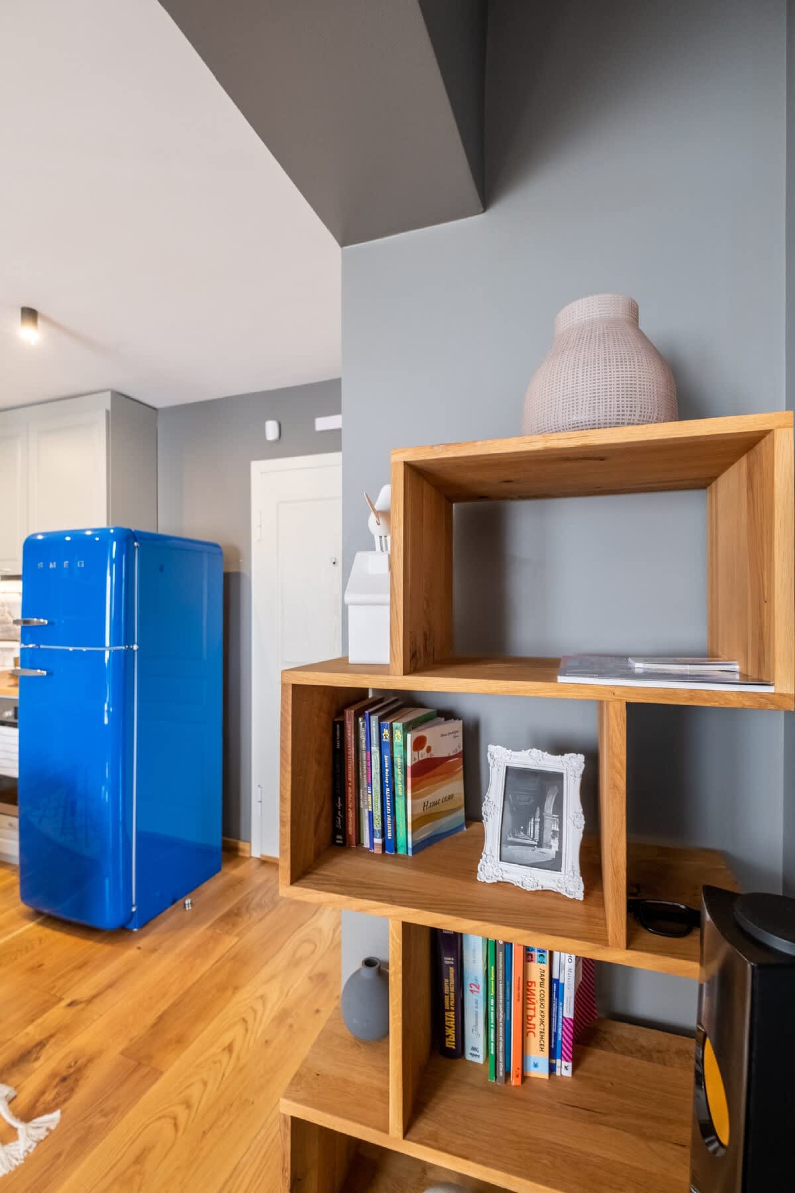 Scoutaround White Logo