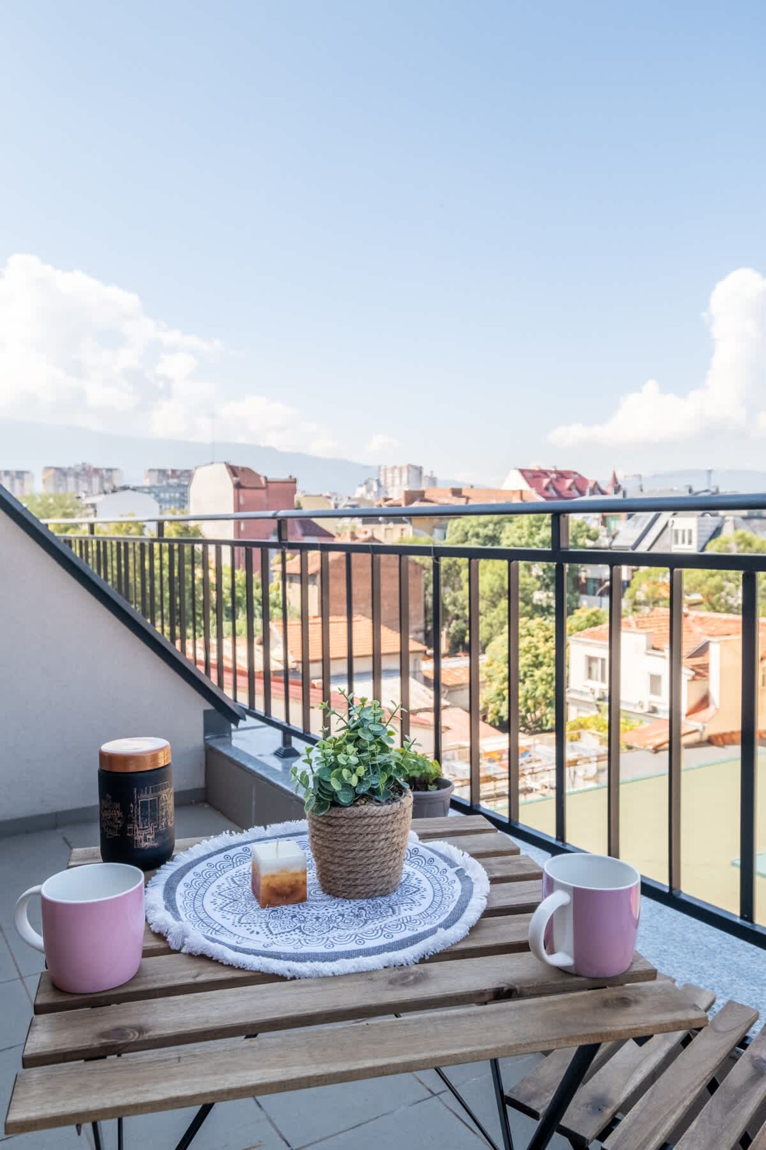 Scoutaround White Logo