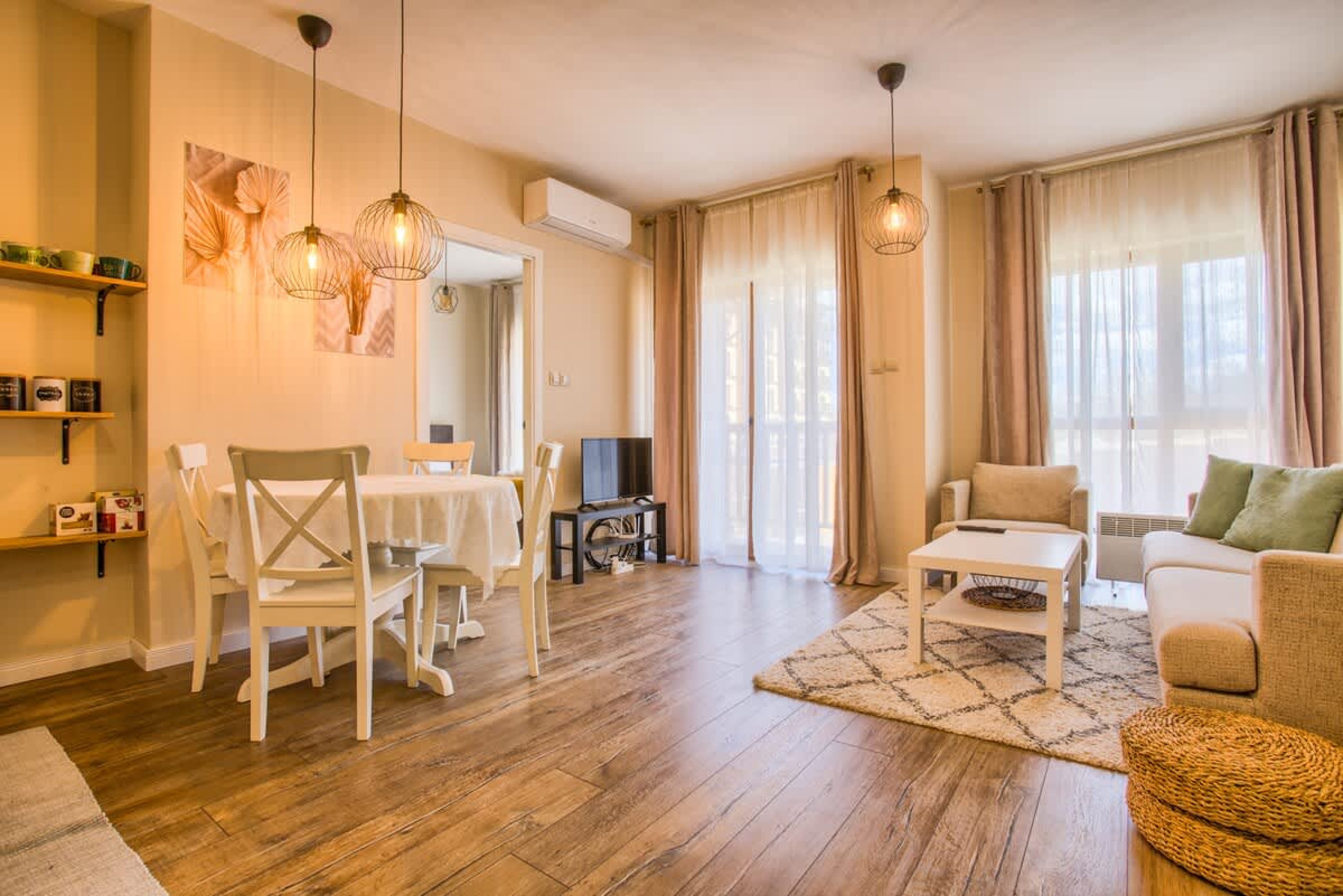 Cozy 2-BD Apartment in Bansko - Cover Photo