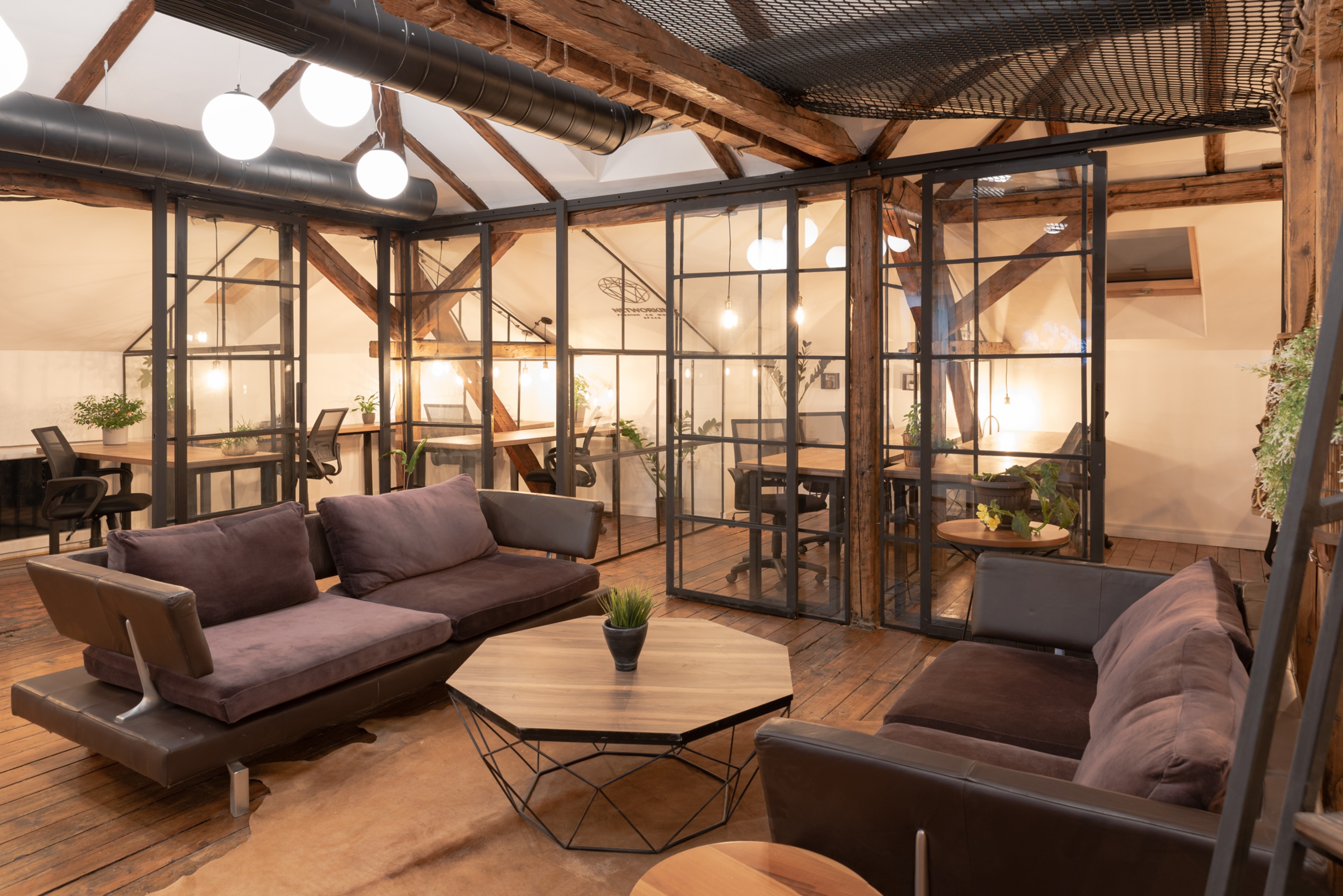 Scoutaround White Logo