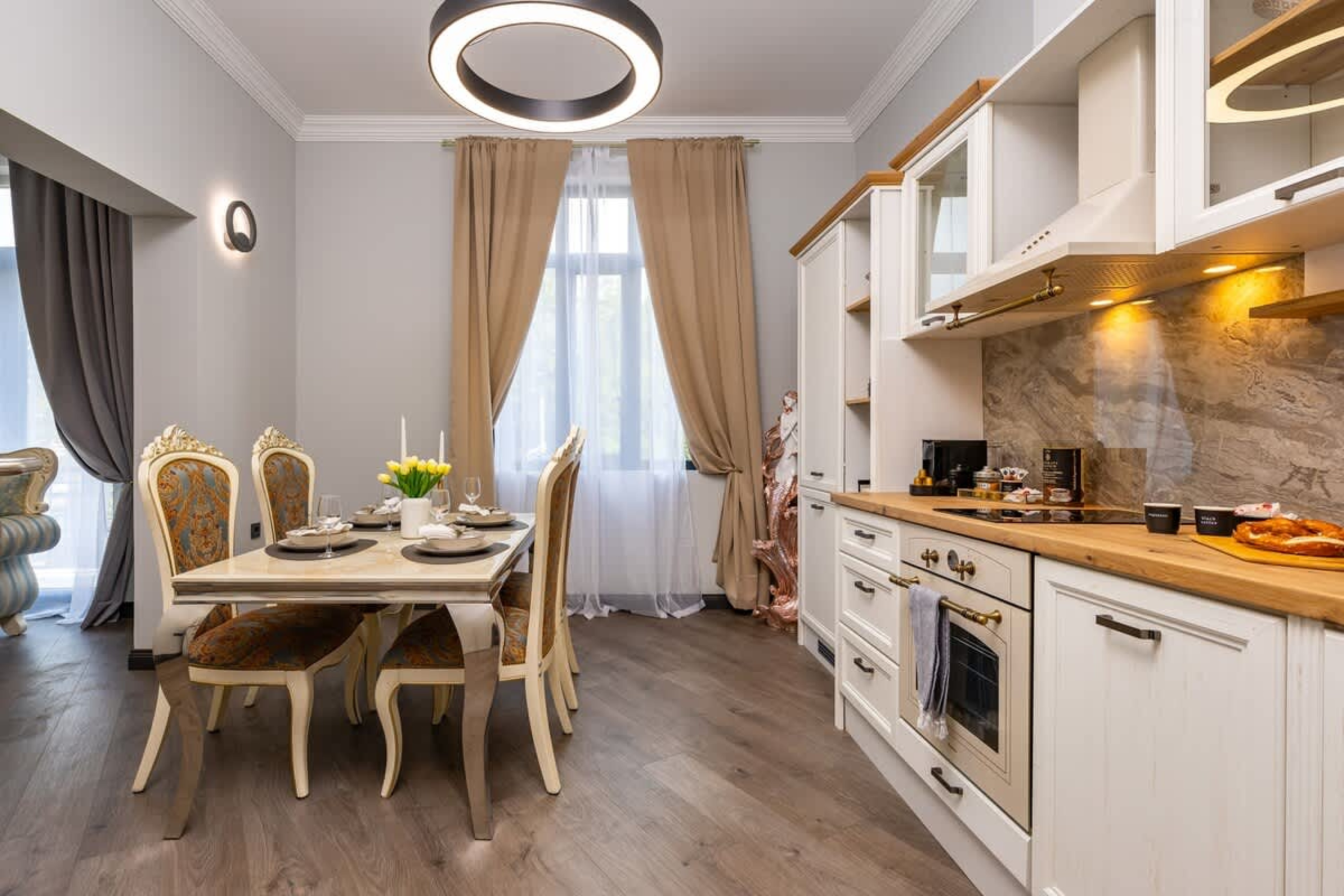 Scoutaround White Logo