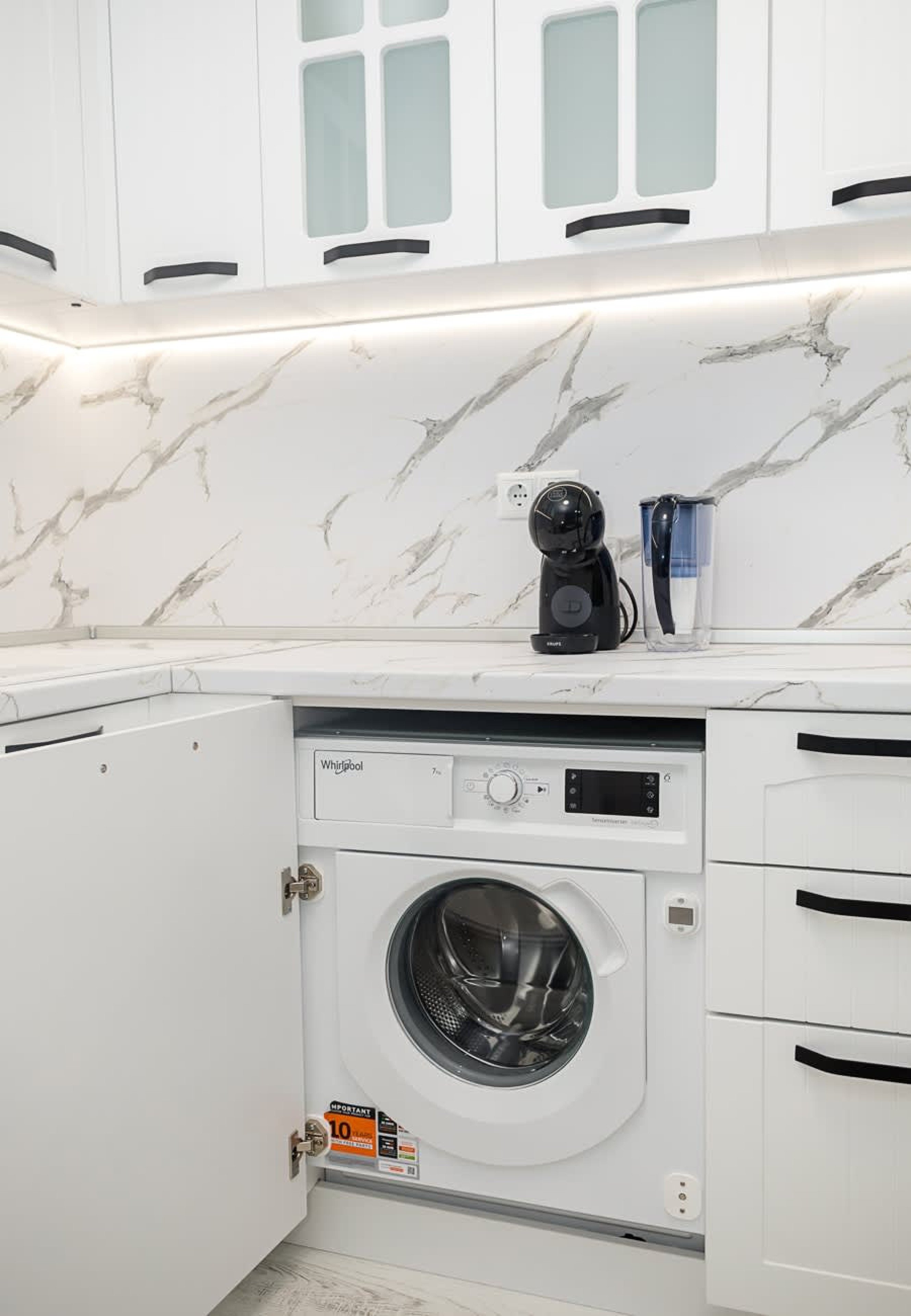 Scoutaround White Logo