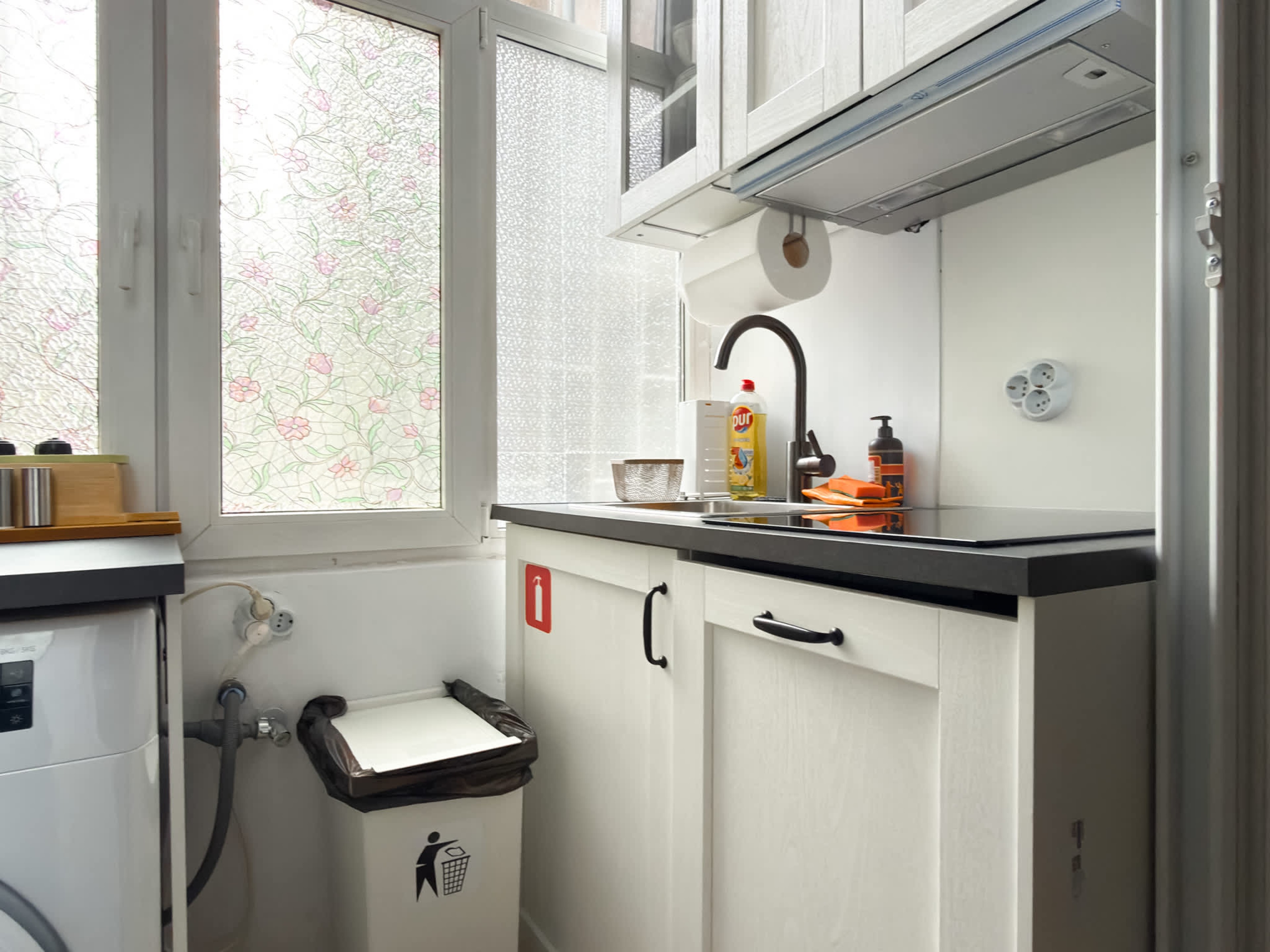 Cozy Central 1BD Apartment - Photo 7