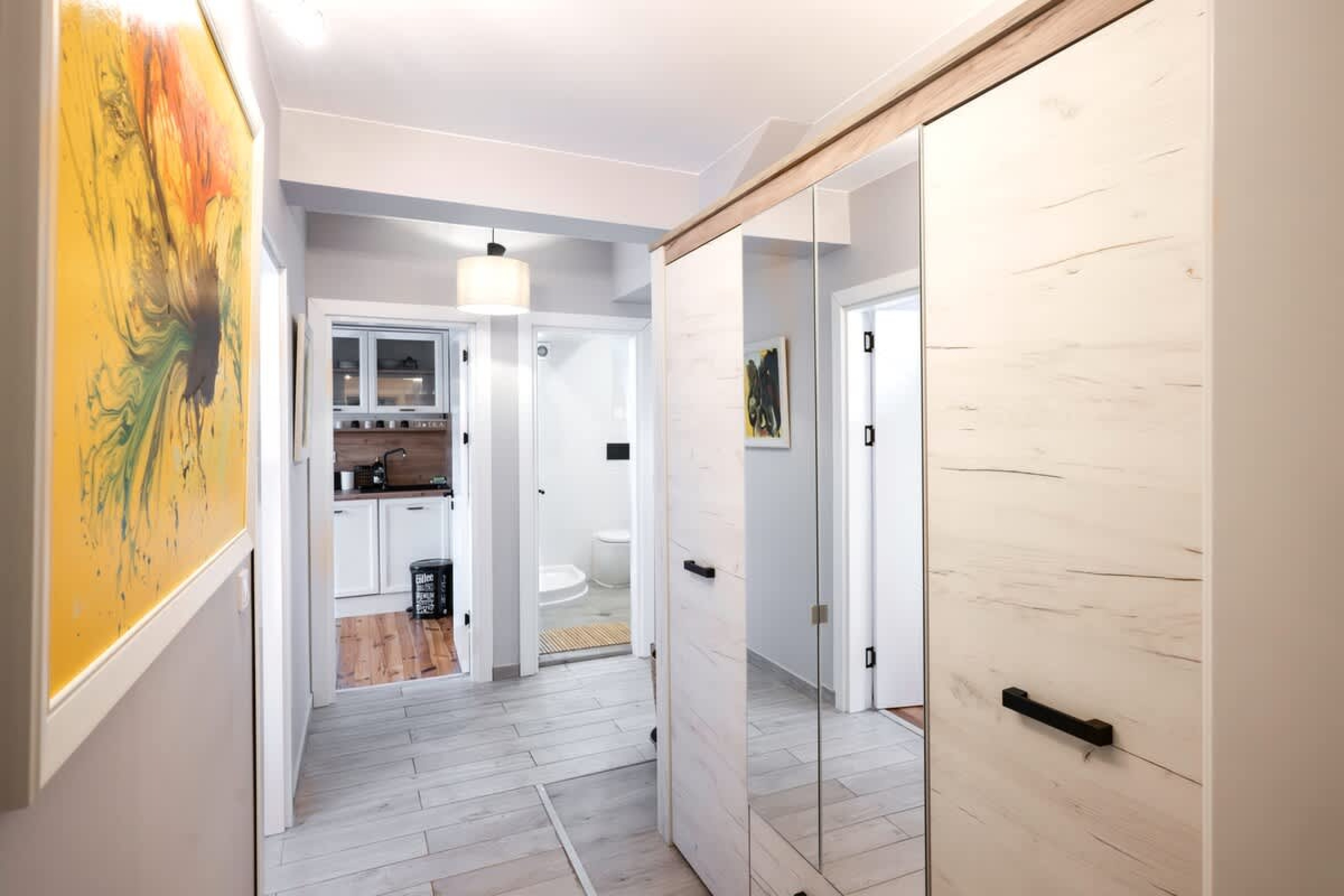 Scoutaround White Logo