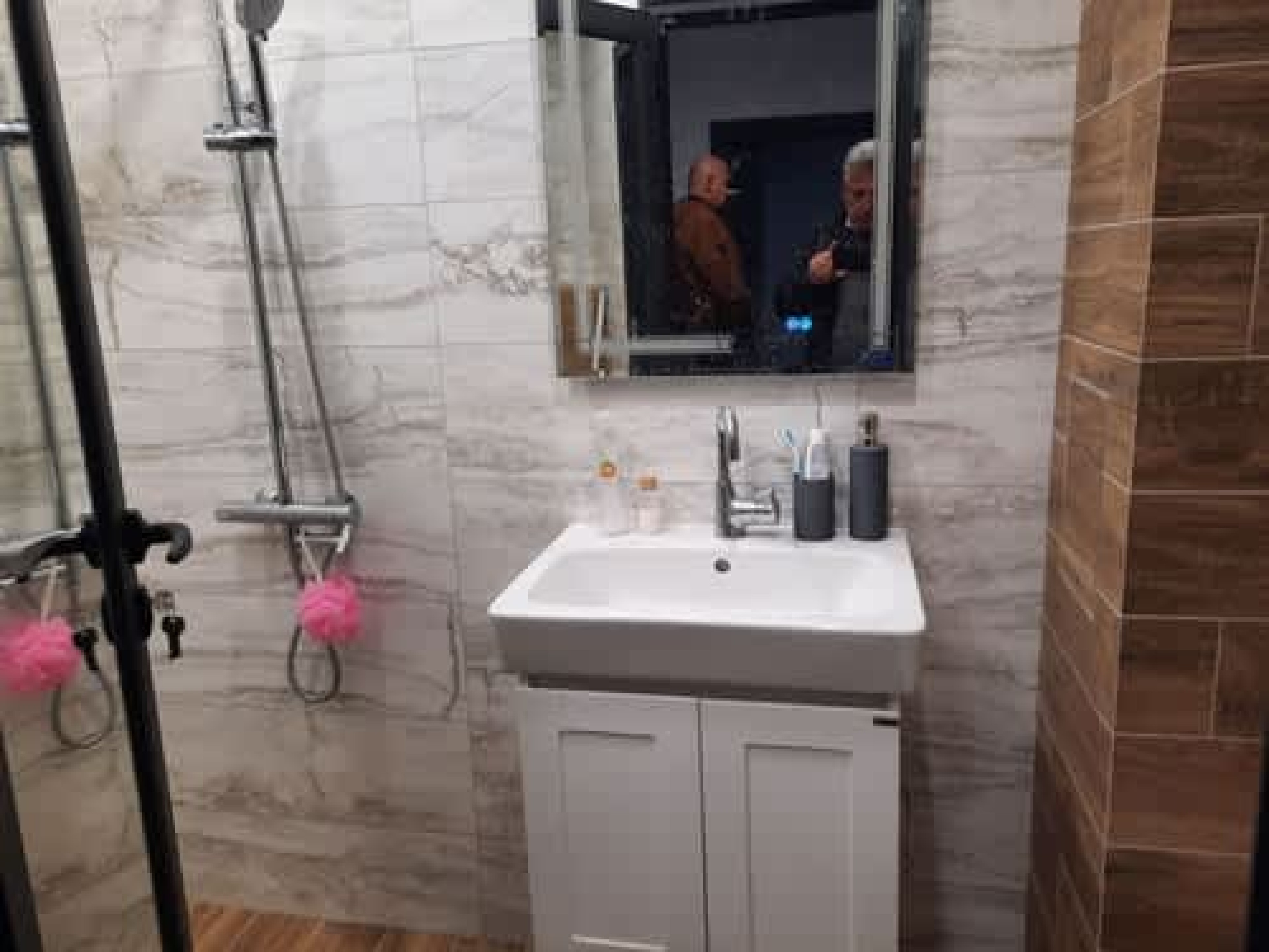 Scoutaround White Logo