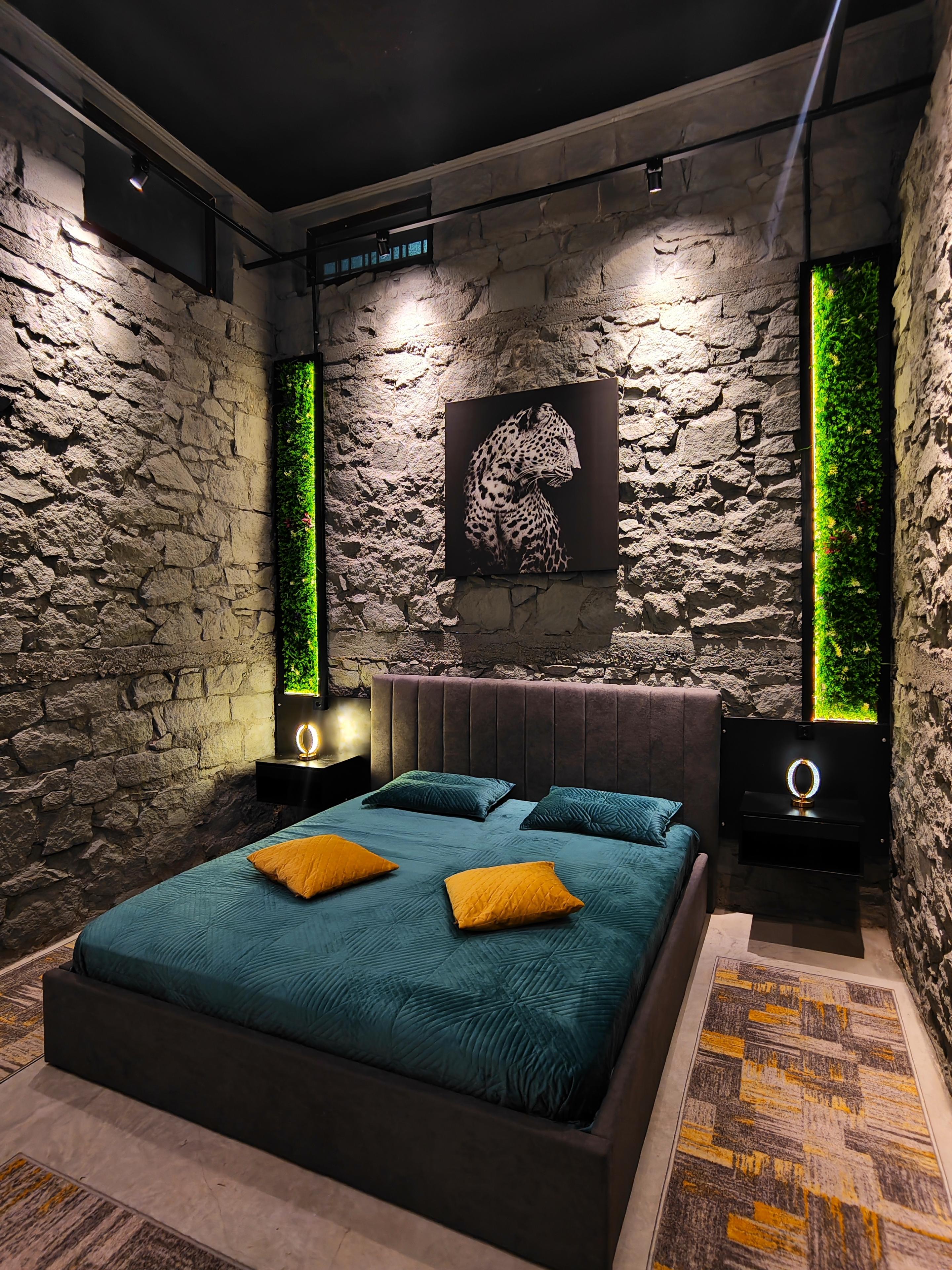 Bedroom(s) 1