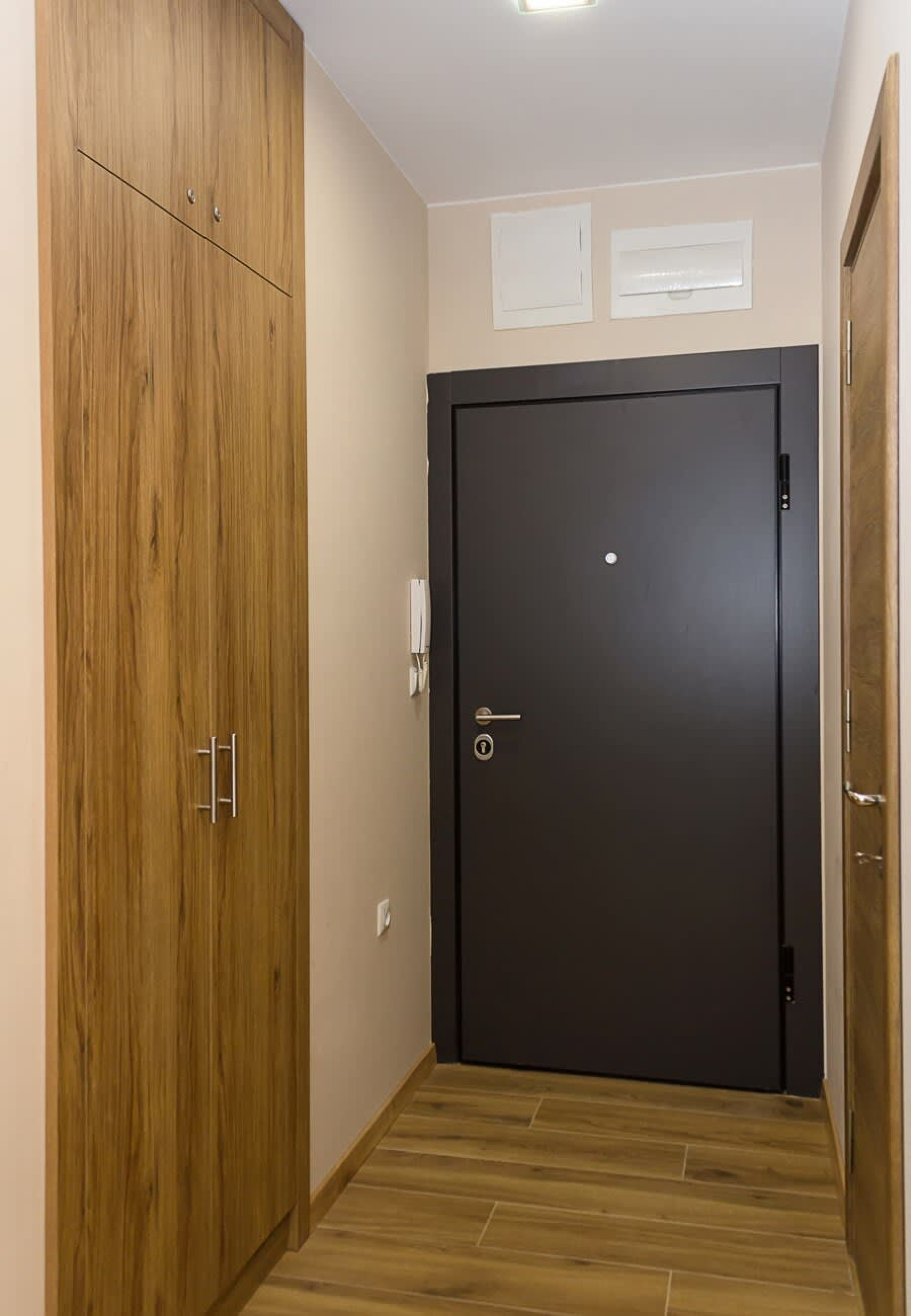 Scoutaround White Logo