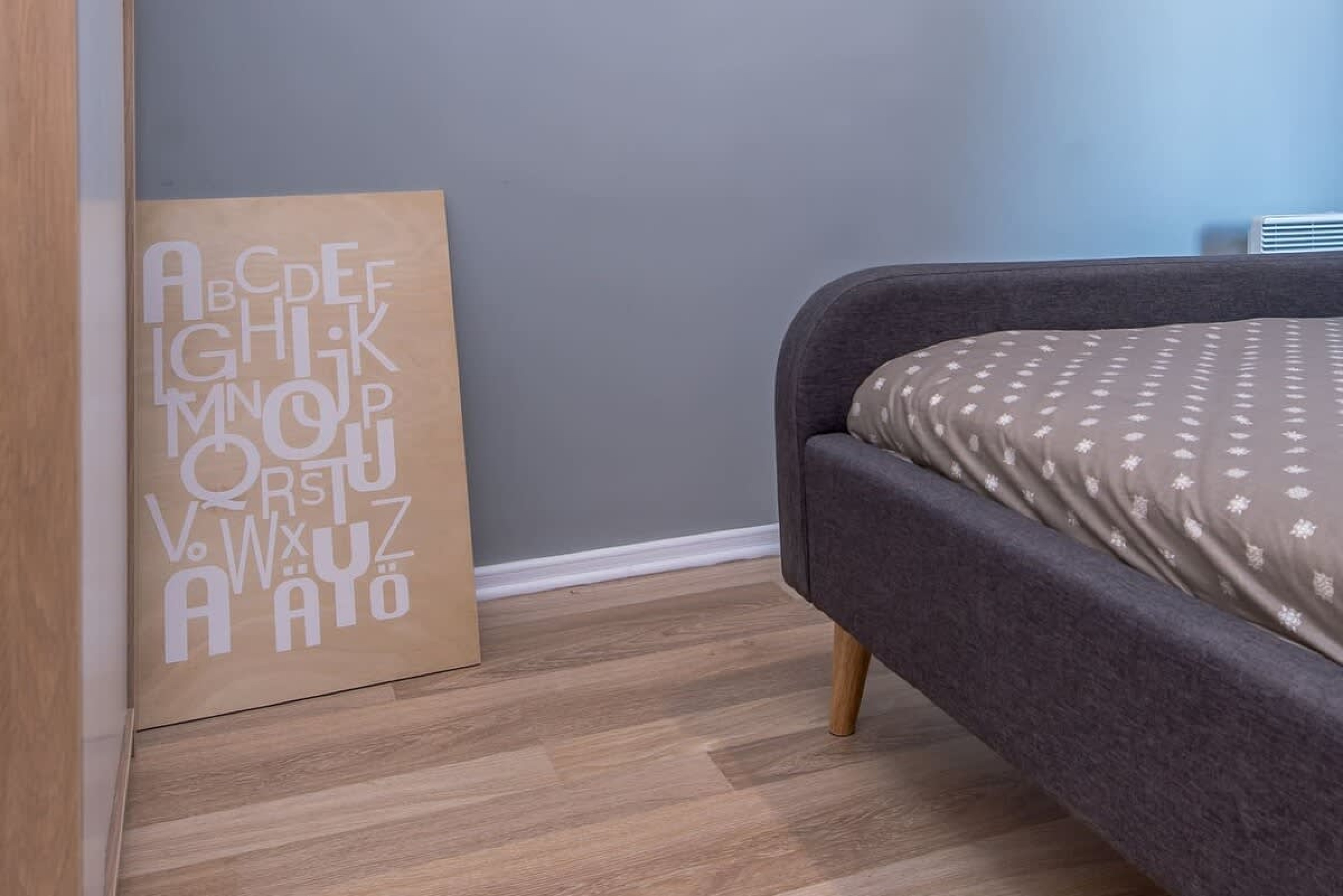 Scoutaround White Logo