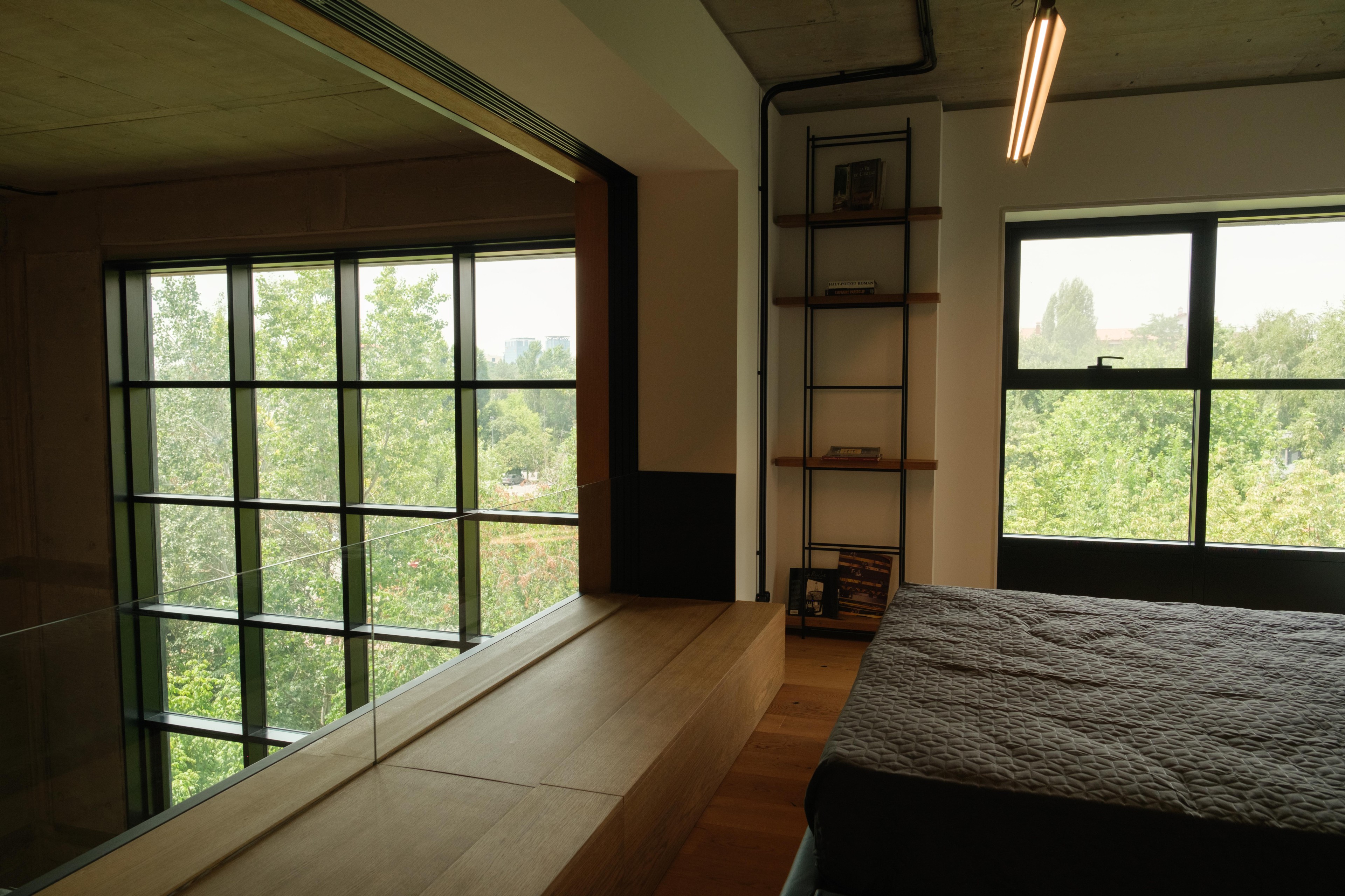 Scoutaround White Logo