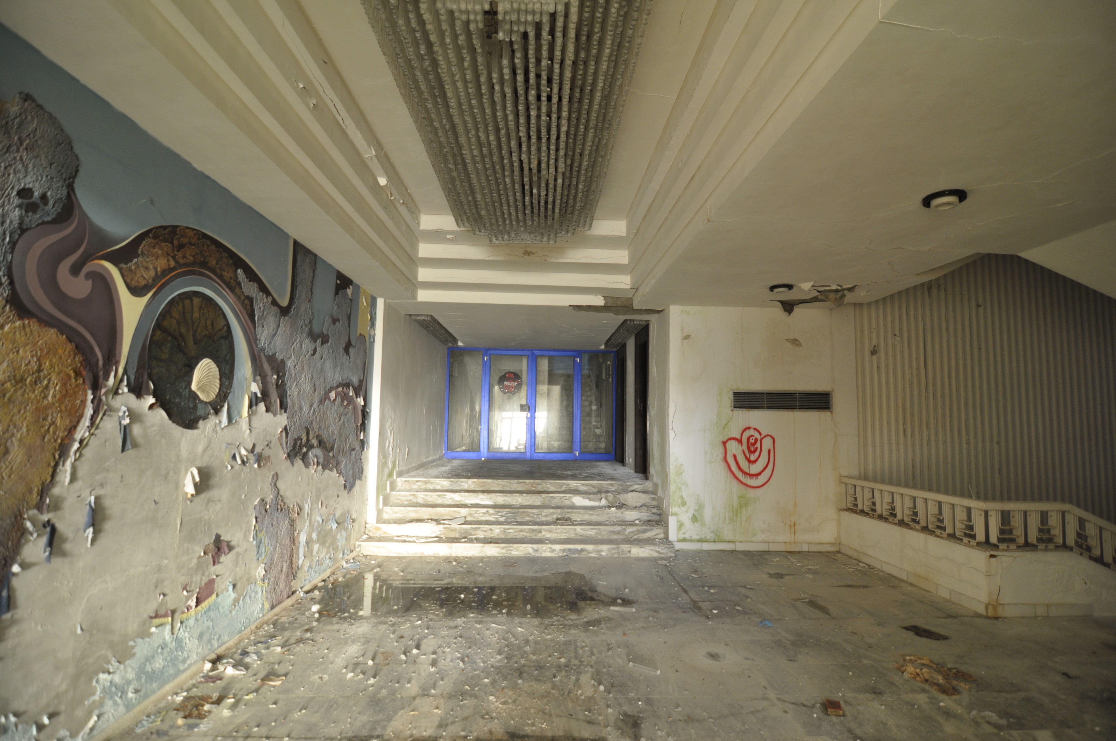 Scoutaround White Logo