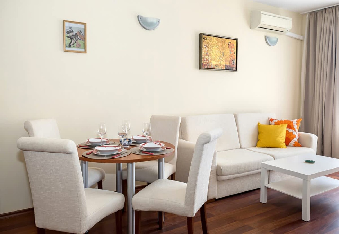 Scoutaround White Logo