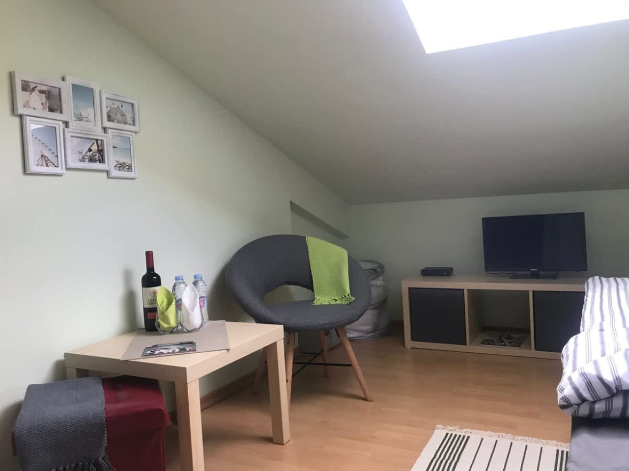 Scoutaround White Logo