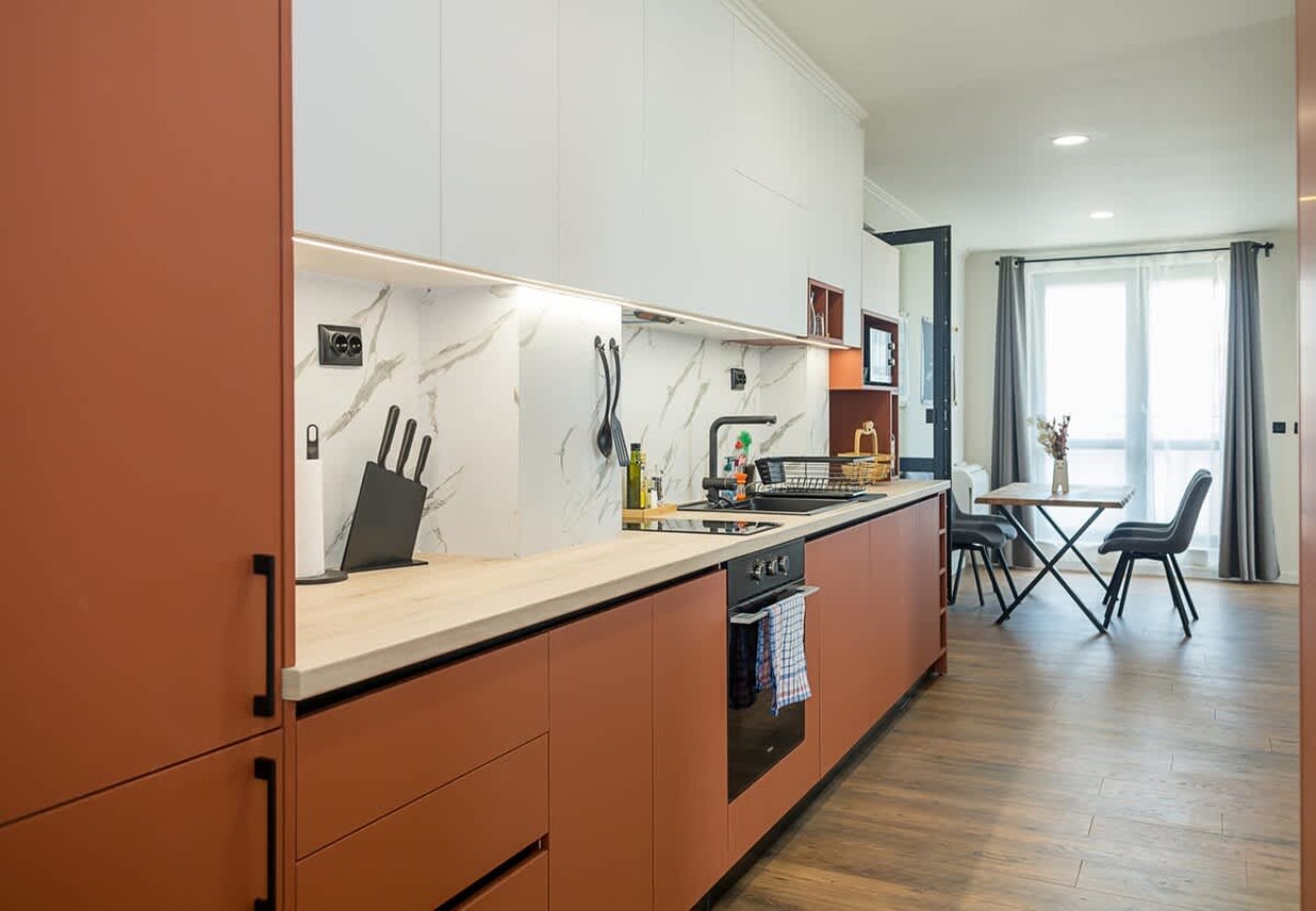 Scoutaround White Logo