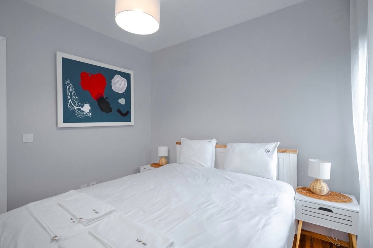 Scoutaround White Logo