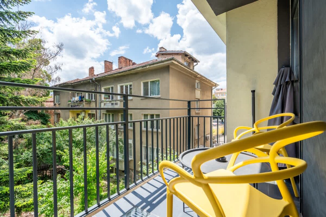 Scoutaround White Logo