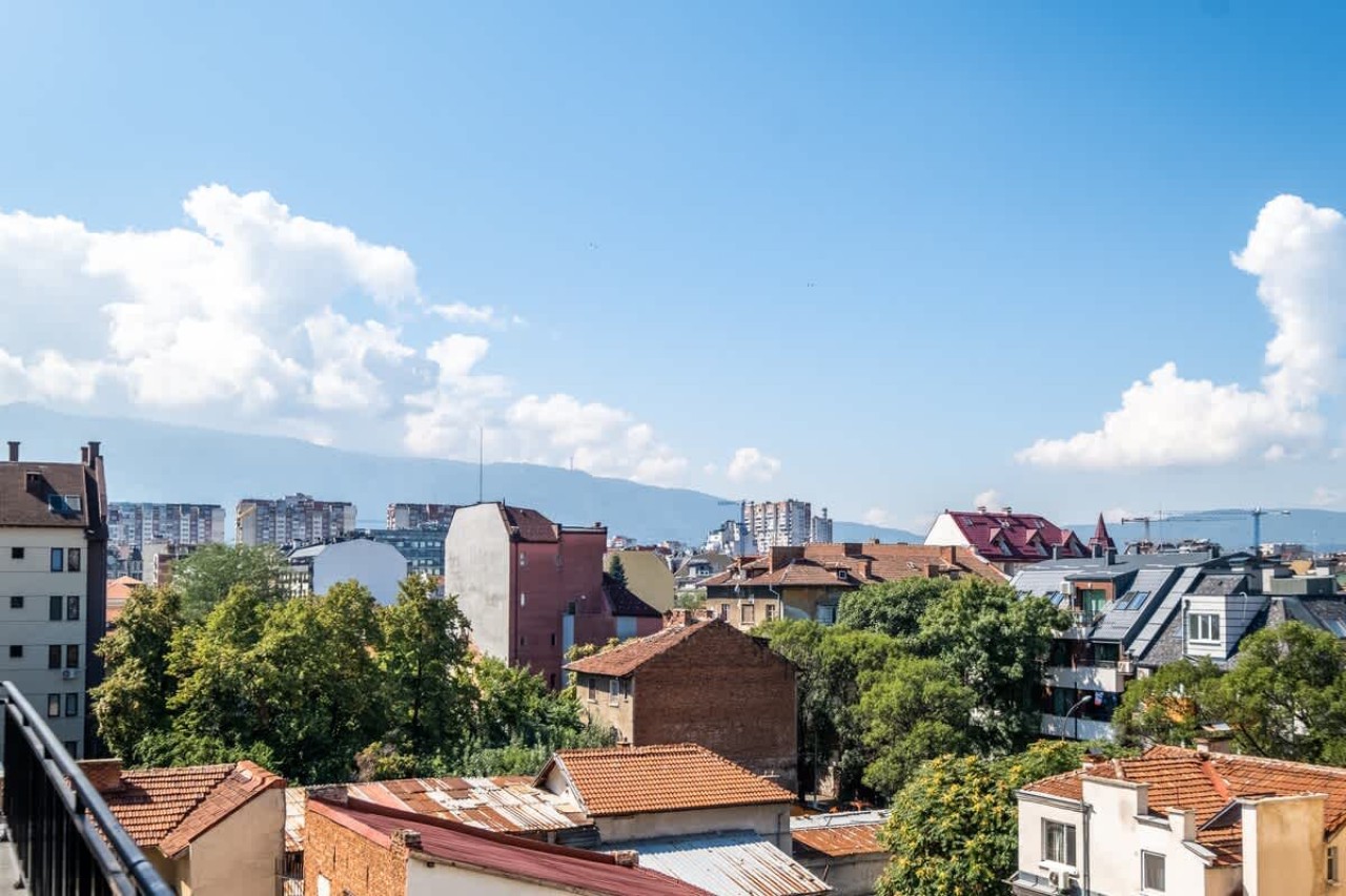 Scoutaround White Logo