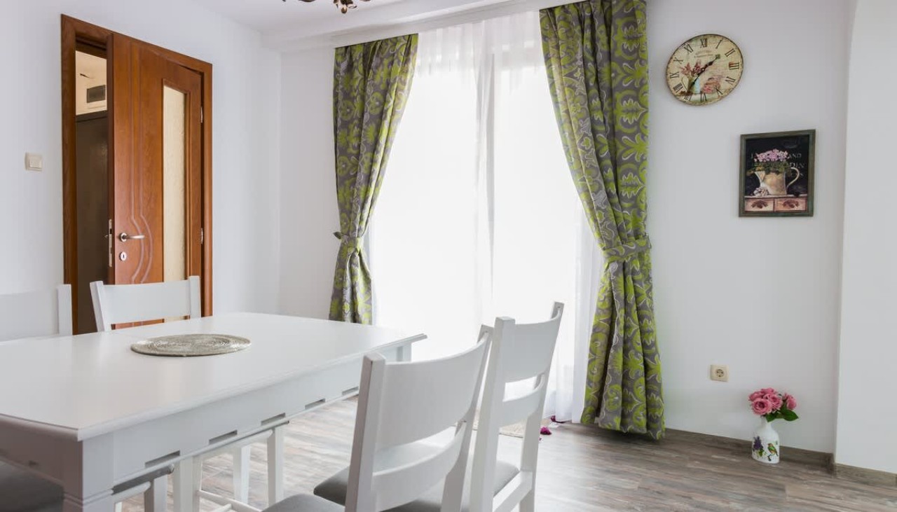 Scoutaround White Logo