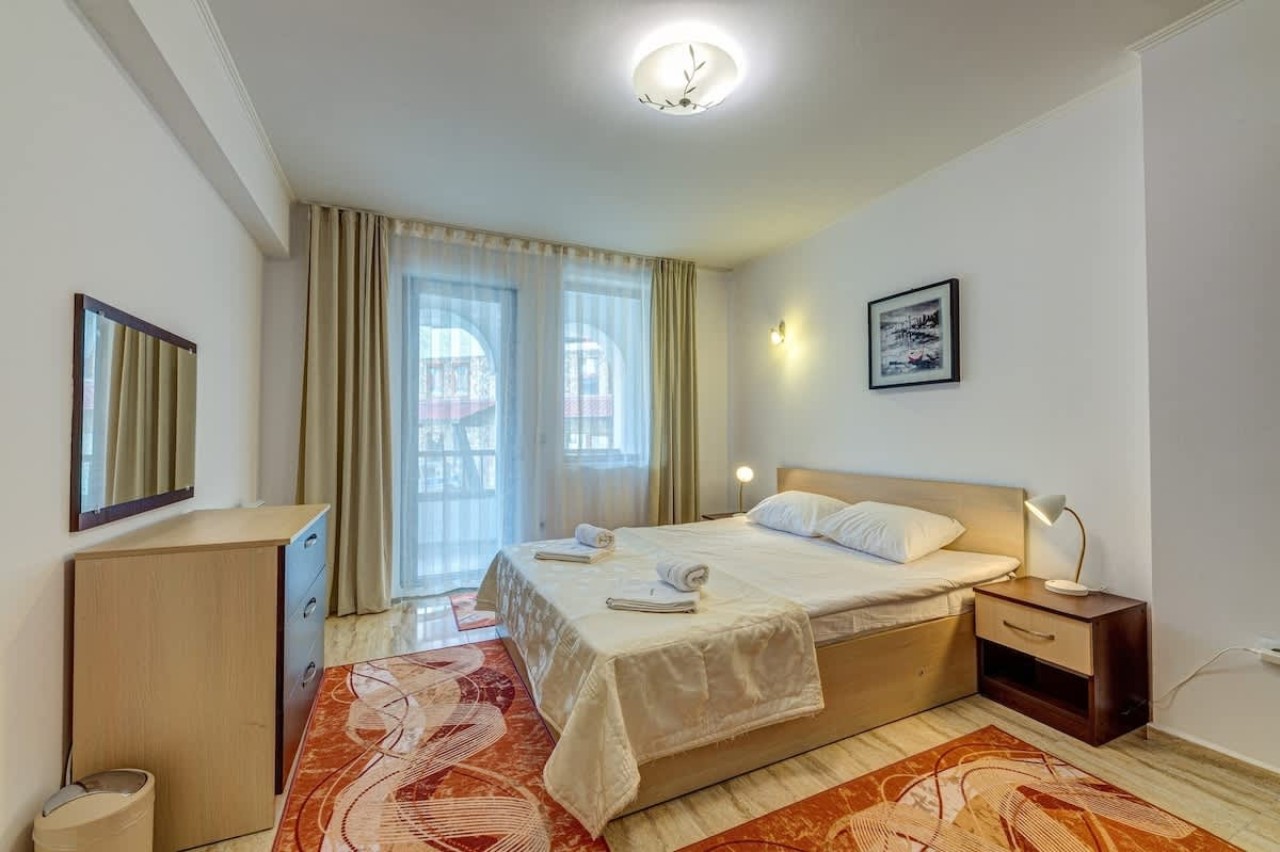 Scoutaround White Logo