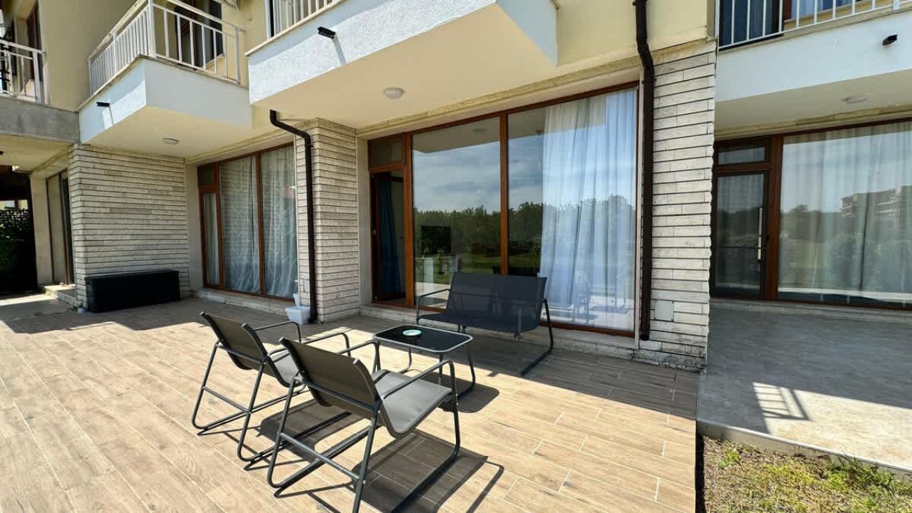 Scoutaround White Logo