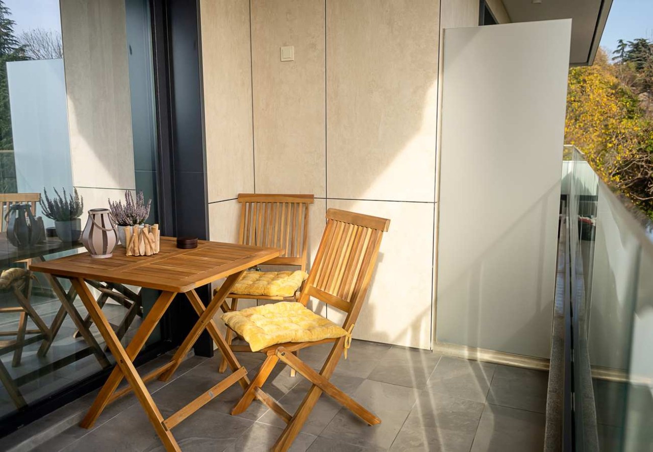 Scoutaround White Logo