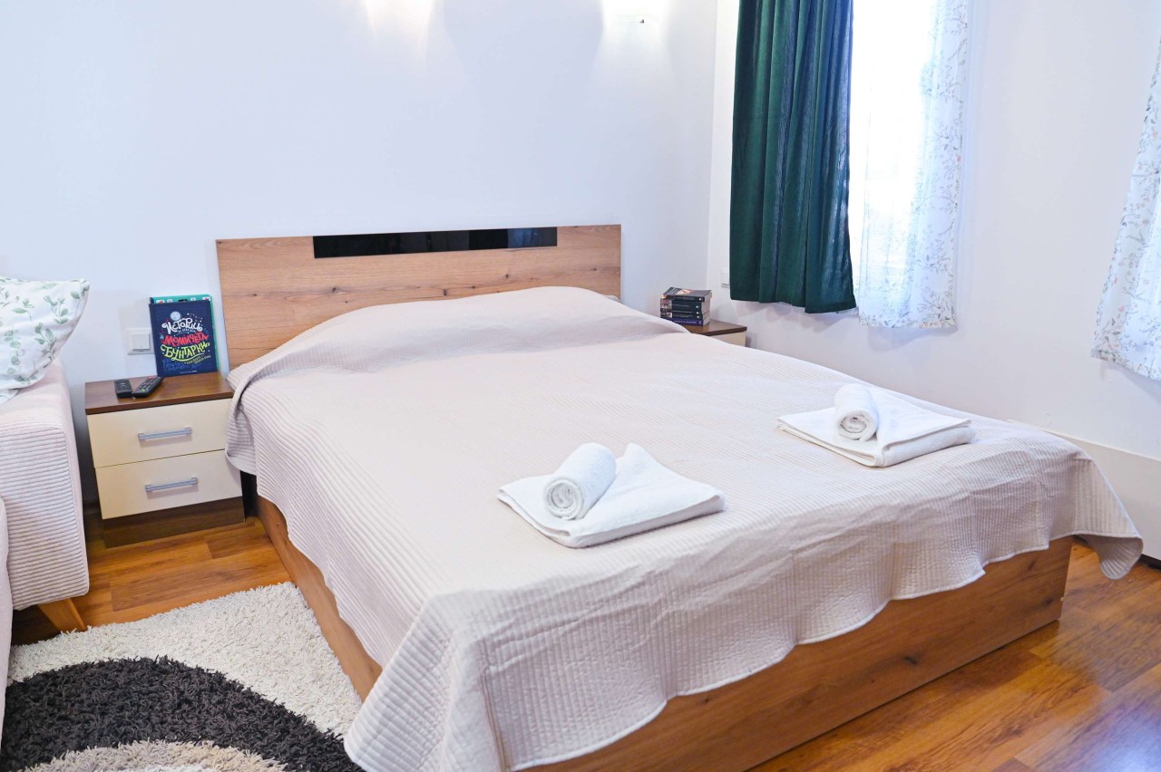 Scoutaround White Logo