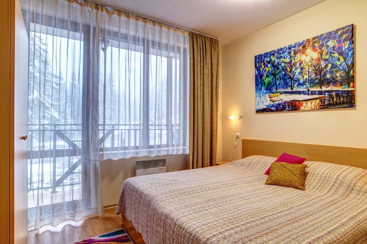 Scoutaround White Logo