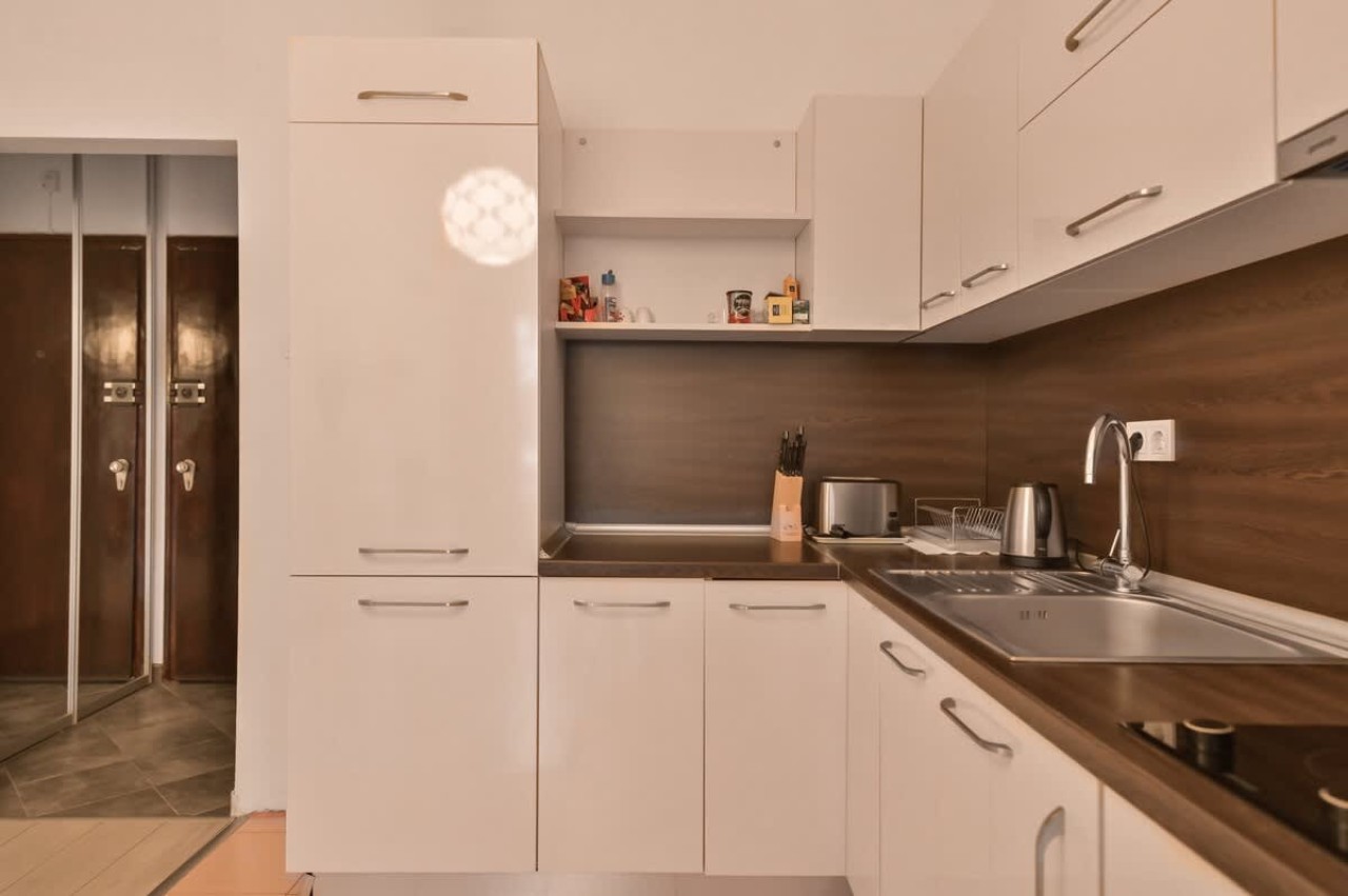 Scoutaround White Logo