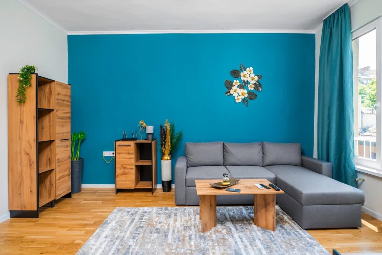 Scoutaround White Logo