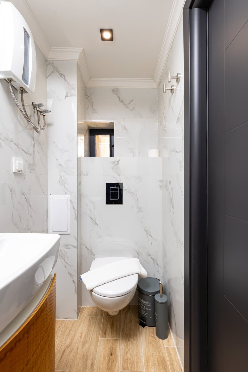 Scoutaround White Logo