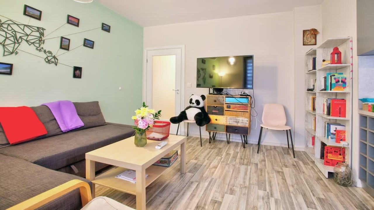 Scoutaround White Logo