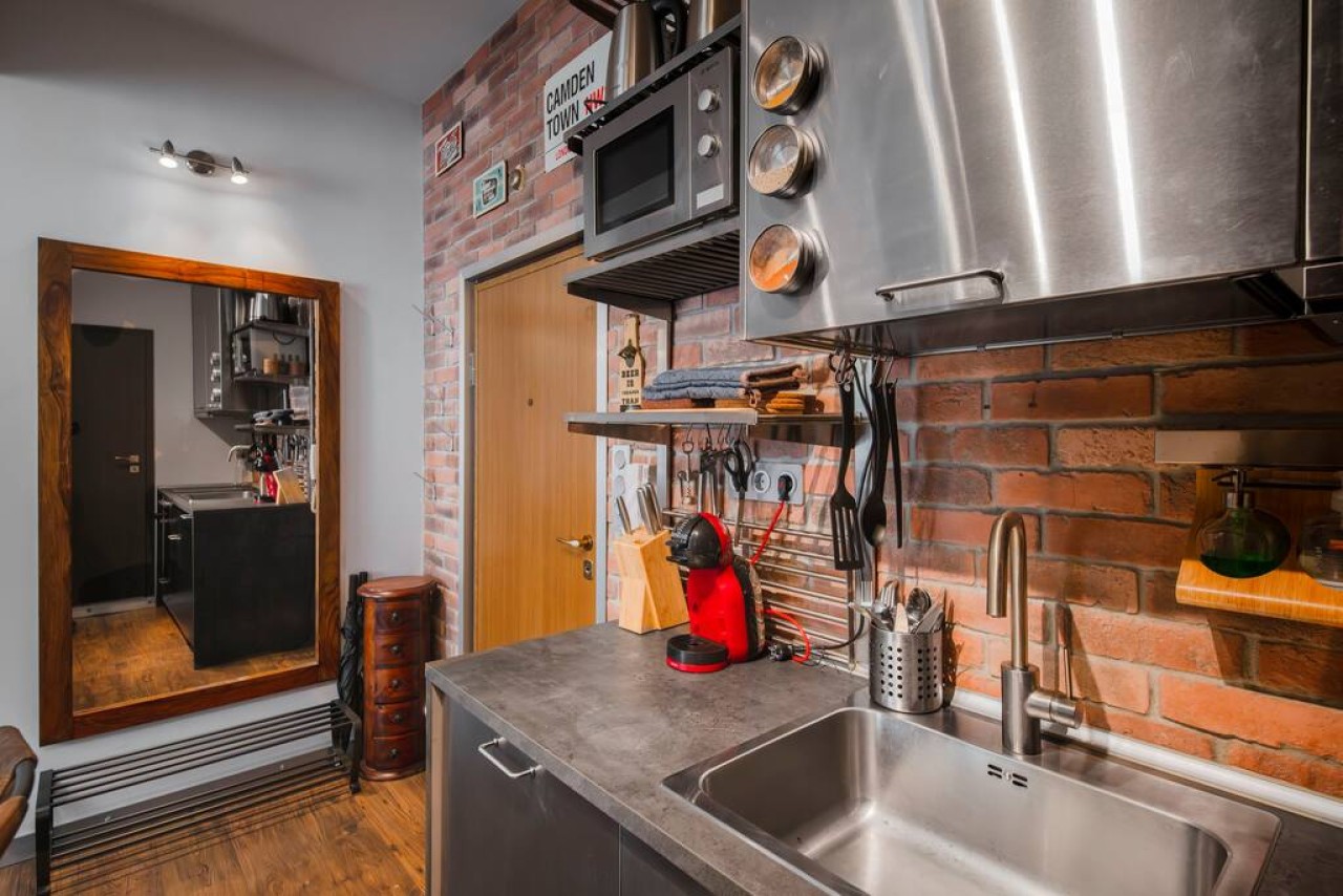 Scoutaround White Logo