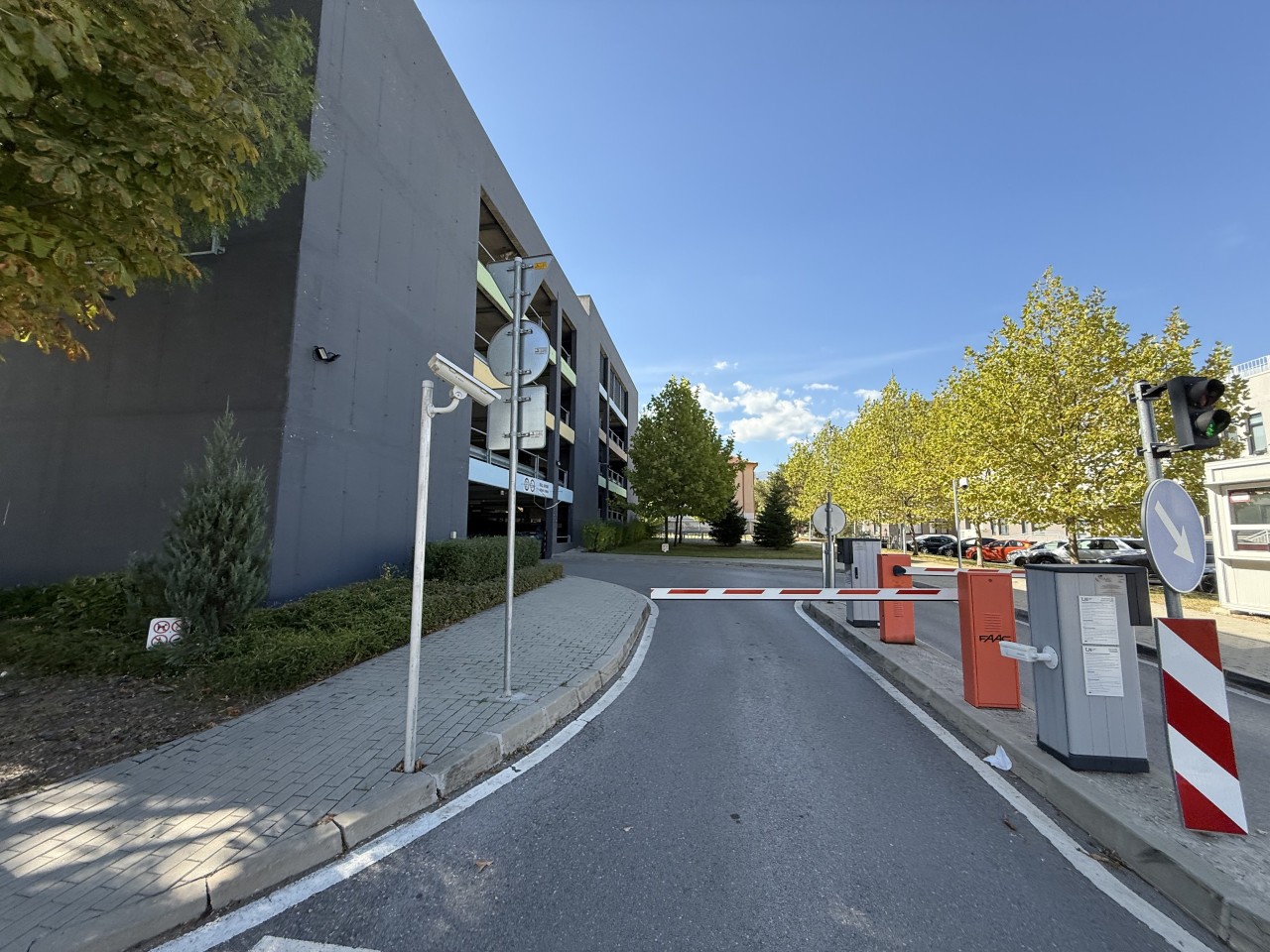 Scoutaround White Logo