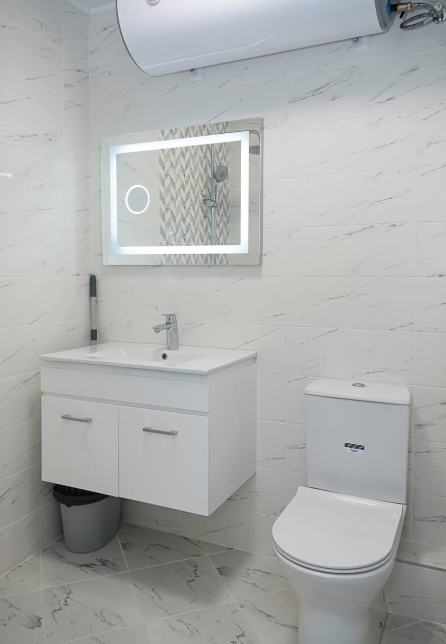 Scoutaround White Logo