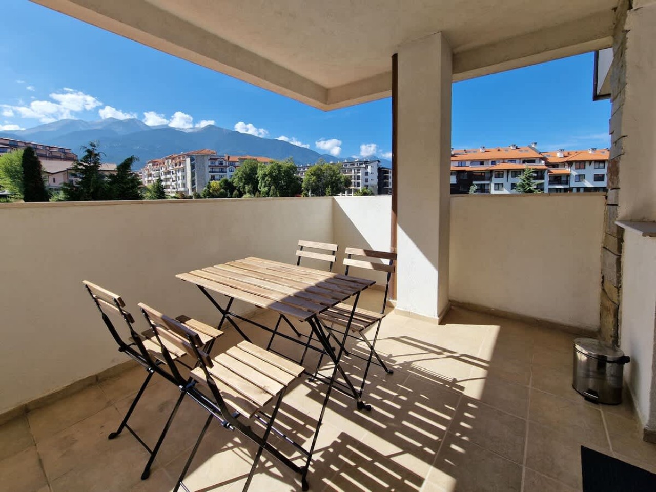 Scoutaround White Logo