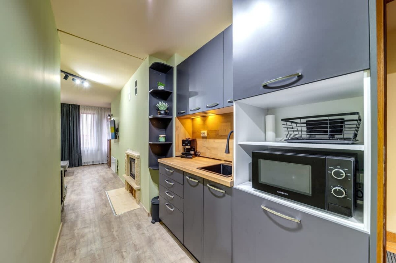 Scoutaround White Logo